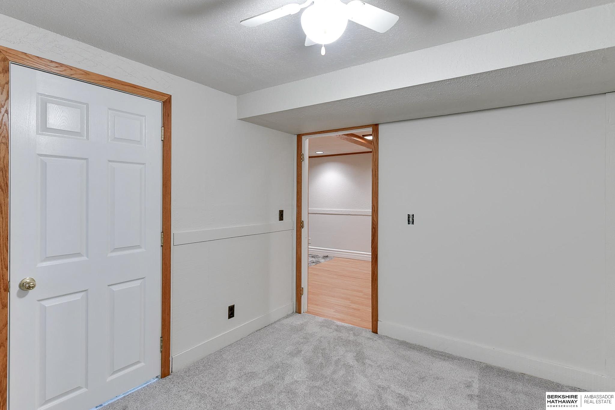 Omaha, Nebraska 68144, United States, 3 Bedrooms Bedrooms, ,3 BathroomsBathrooms,Residential,Pending,16295