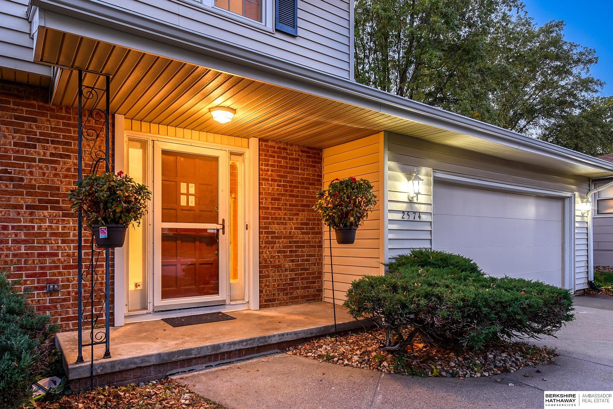 Omaha, Nebraska 68144, United States, 3 Bedrooms Bedrooms, ,3 BathroomsBathrooms,Residential,Pending,16295