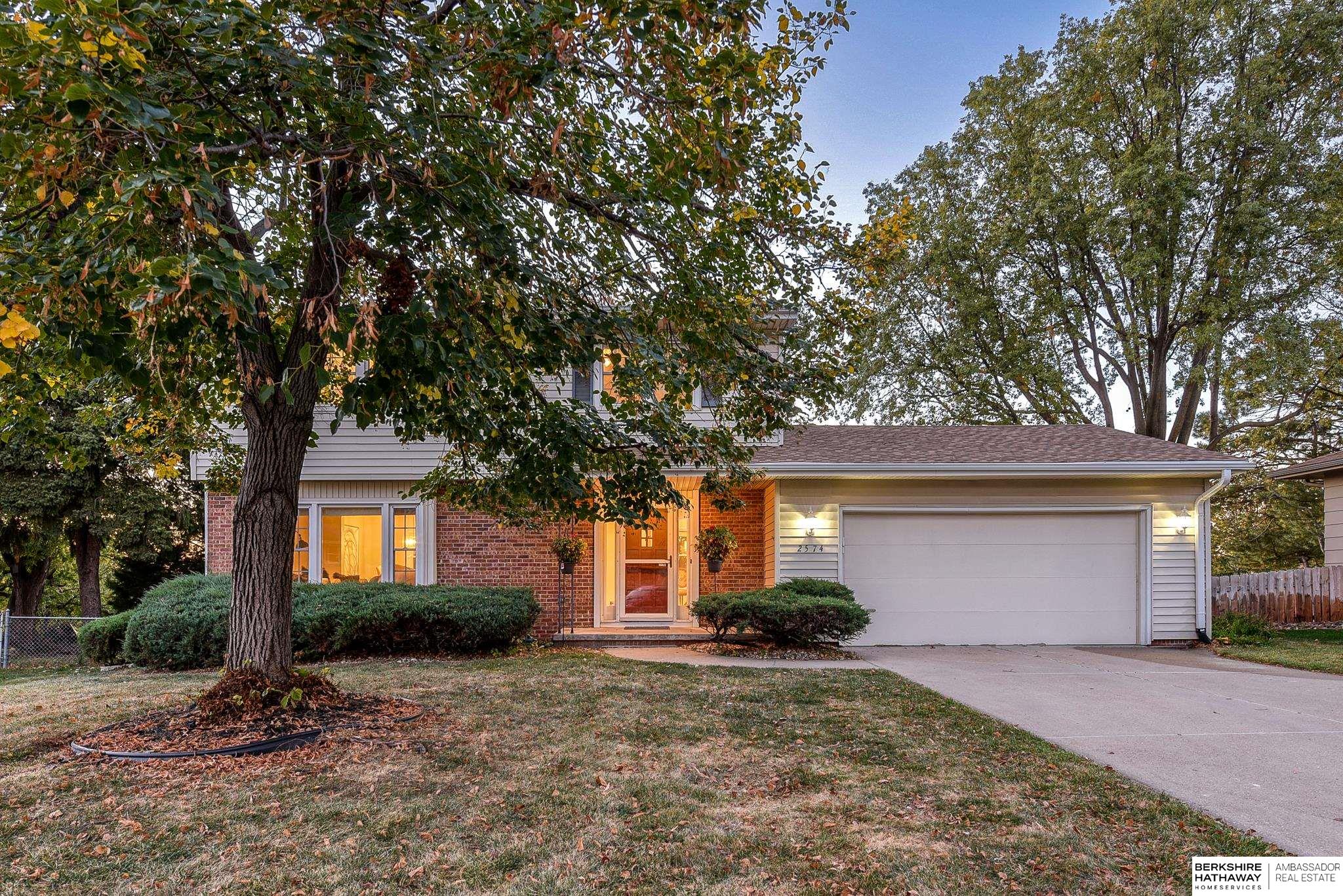 Omaha, Nebraska 68144, United States, 3 Bedrooms Bedrooms, ,3 BathroomsBathrooms,Residential,Pending,16295