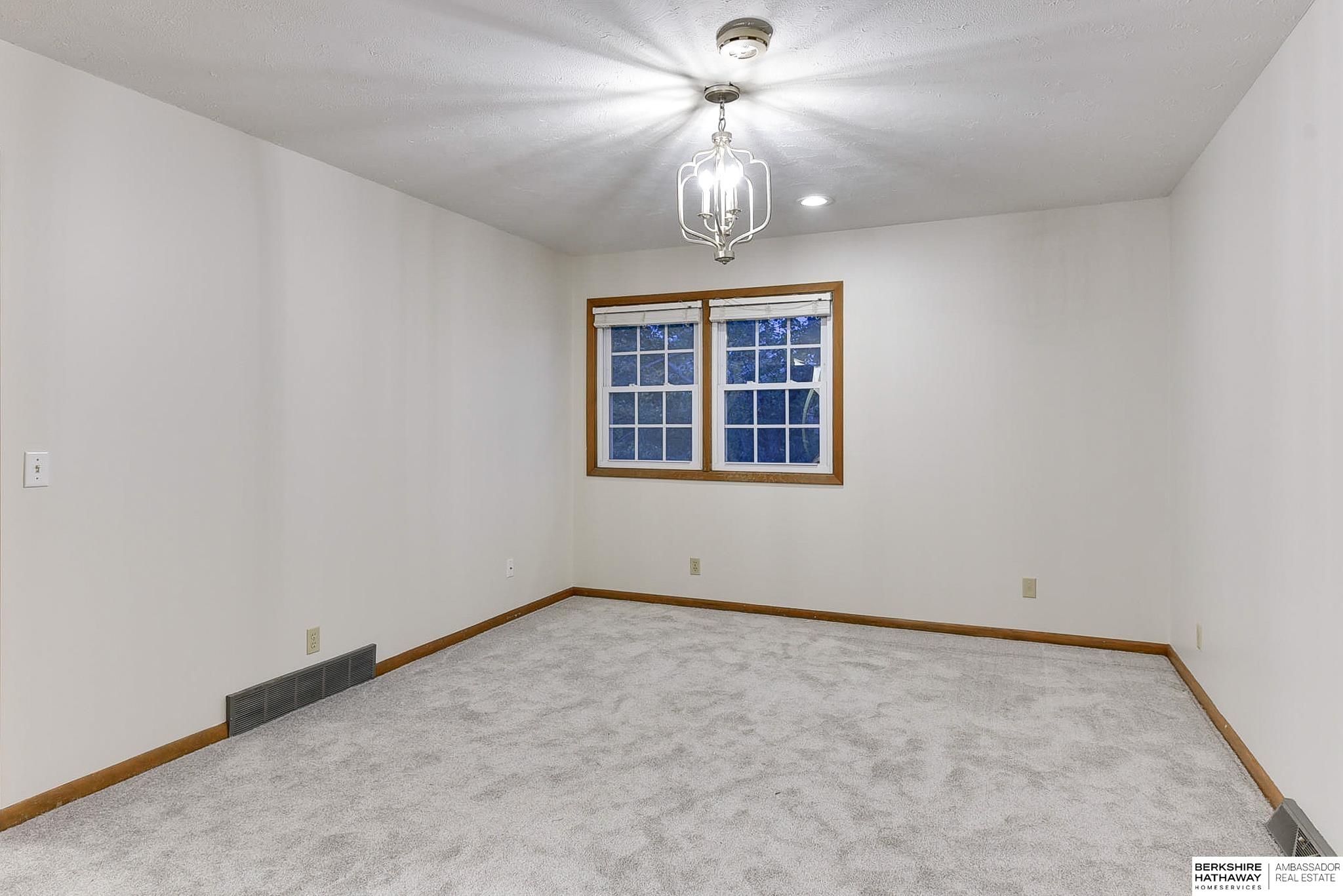 Omaha, Nebraska 68144, United States, 3 Bedrooms Bedrooms, ,3 BathroomsBathrooms,Residential,Pending,16295