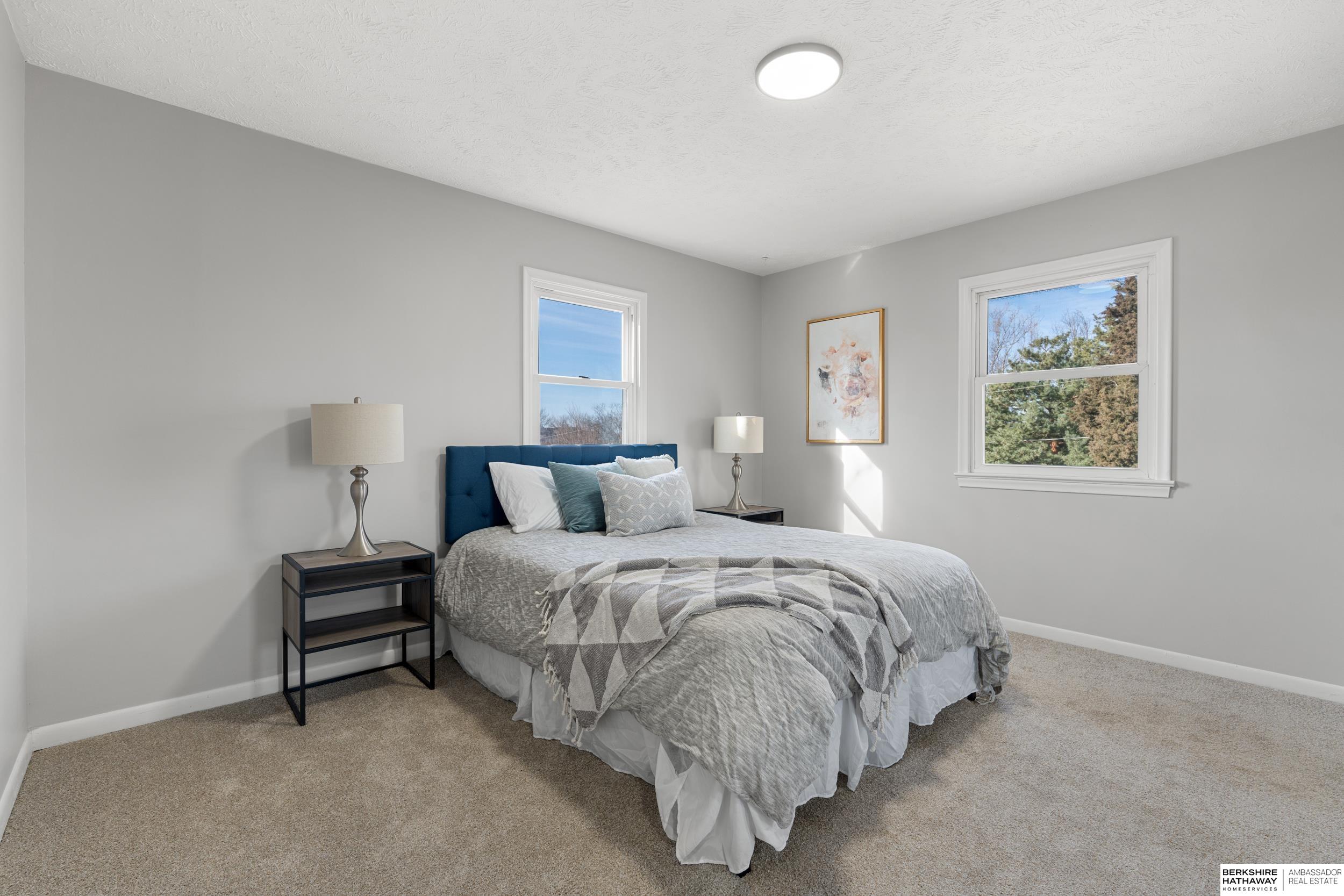 Omaha, Nebraska 68114, United States, 3 Bedrooms Bedrooms, ,3 BathroomsBathrooms,Residential,Pending,86997