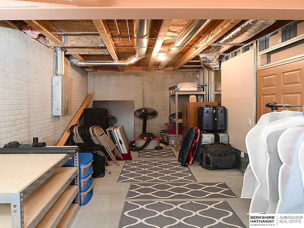 La Vista, Nebraska 68128, United States, 4 Bedrooms Bedrooms, ,3 BathroomsBathrooms,Residential,Active,9335