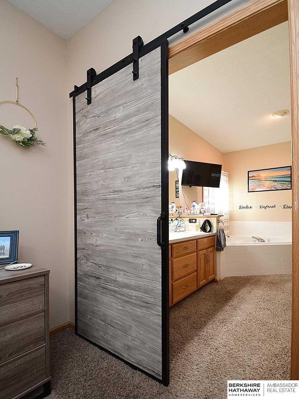 La Vista, Nebraska 68128, United States, 4 Bedrooms Bedrooms, ,3 BathroomsBathrooms,Residential,Active,9335