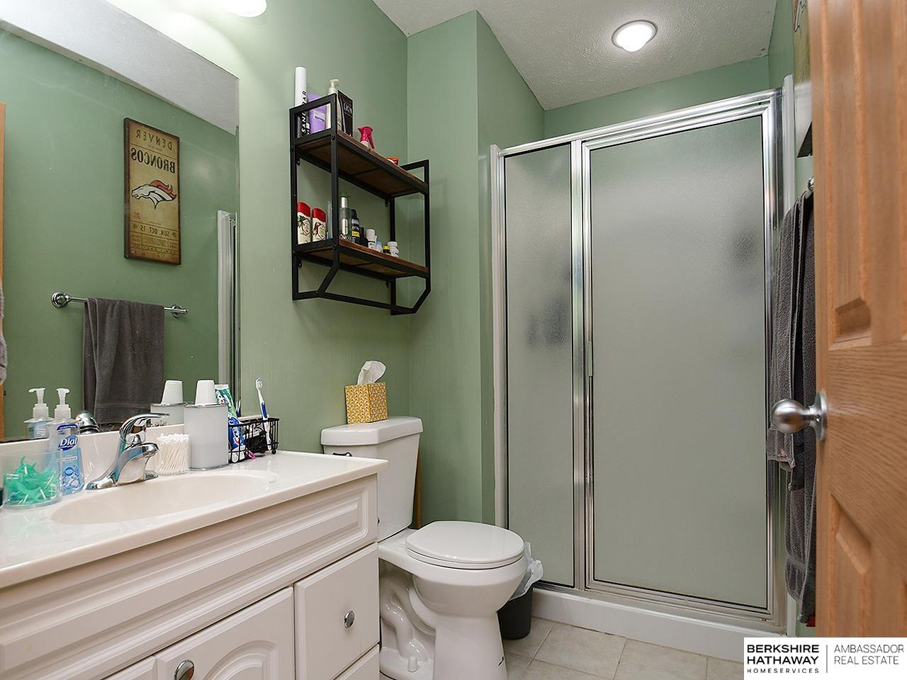 La Vista, Nebraska 68128, United States, 4 Bedrooms Bedrooms, ,3 BathroomsBathrooms,Residential,Active,9335