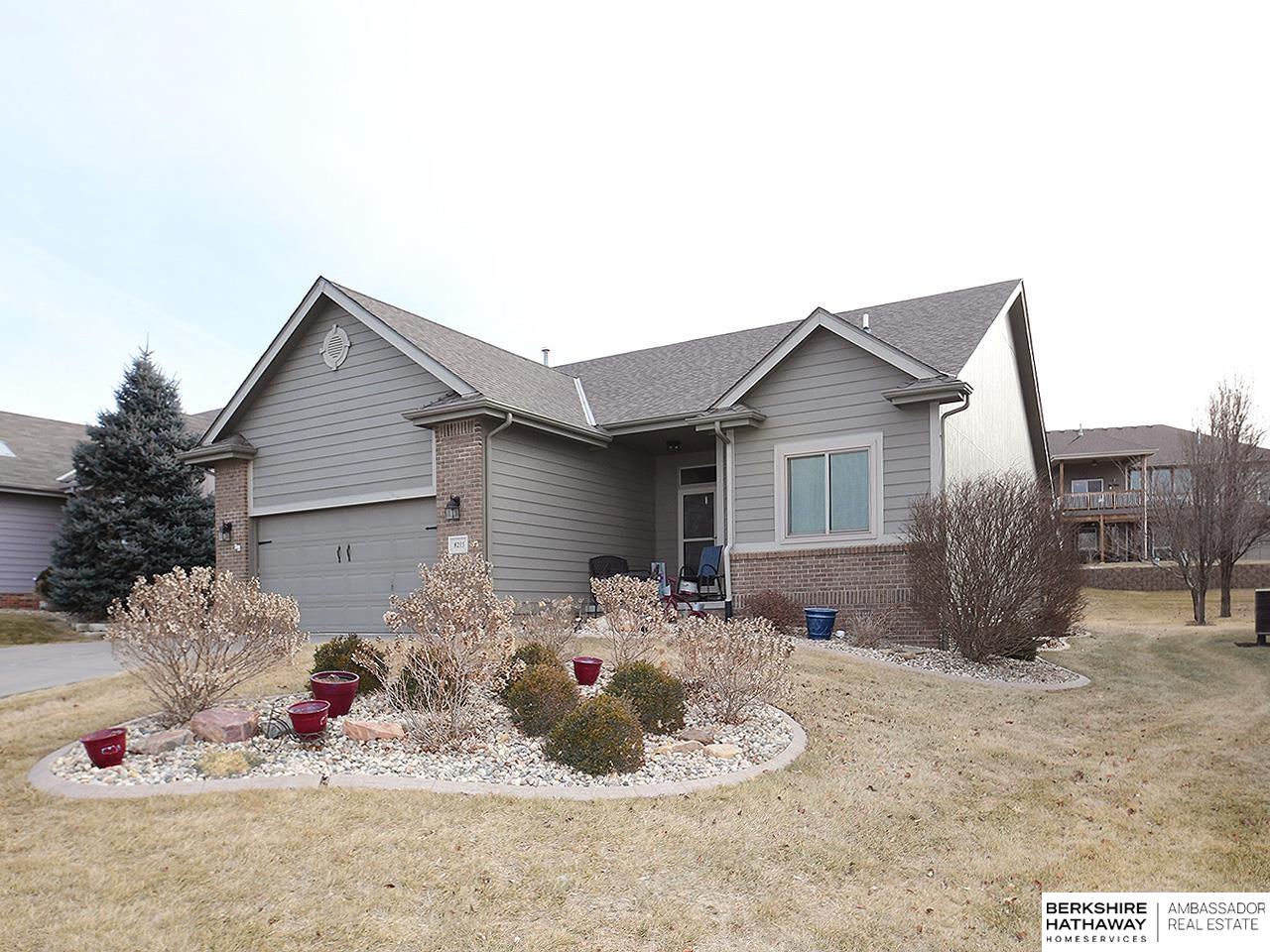 La Vista, Nebraska 68128, United States, 4 Bedrooms Bedrooms, ,3 BathroomsBathrooms,Residential,Active,9335