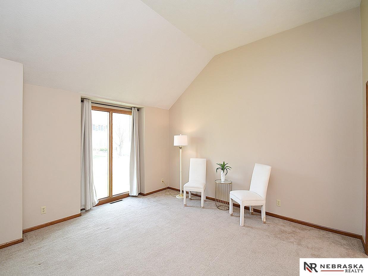 Omaha, Nebraska 68116, United States, 3 Bedrooms Bedrooms, ,3 BathroomsBathrooms,Residential,Pending,111500