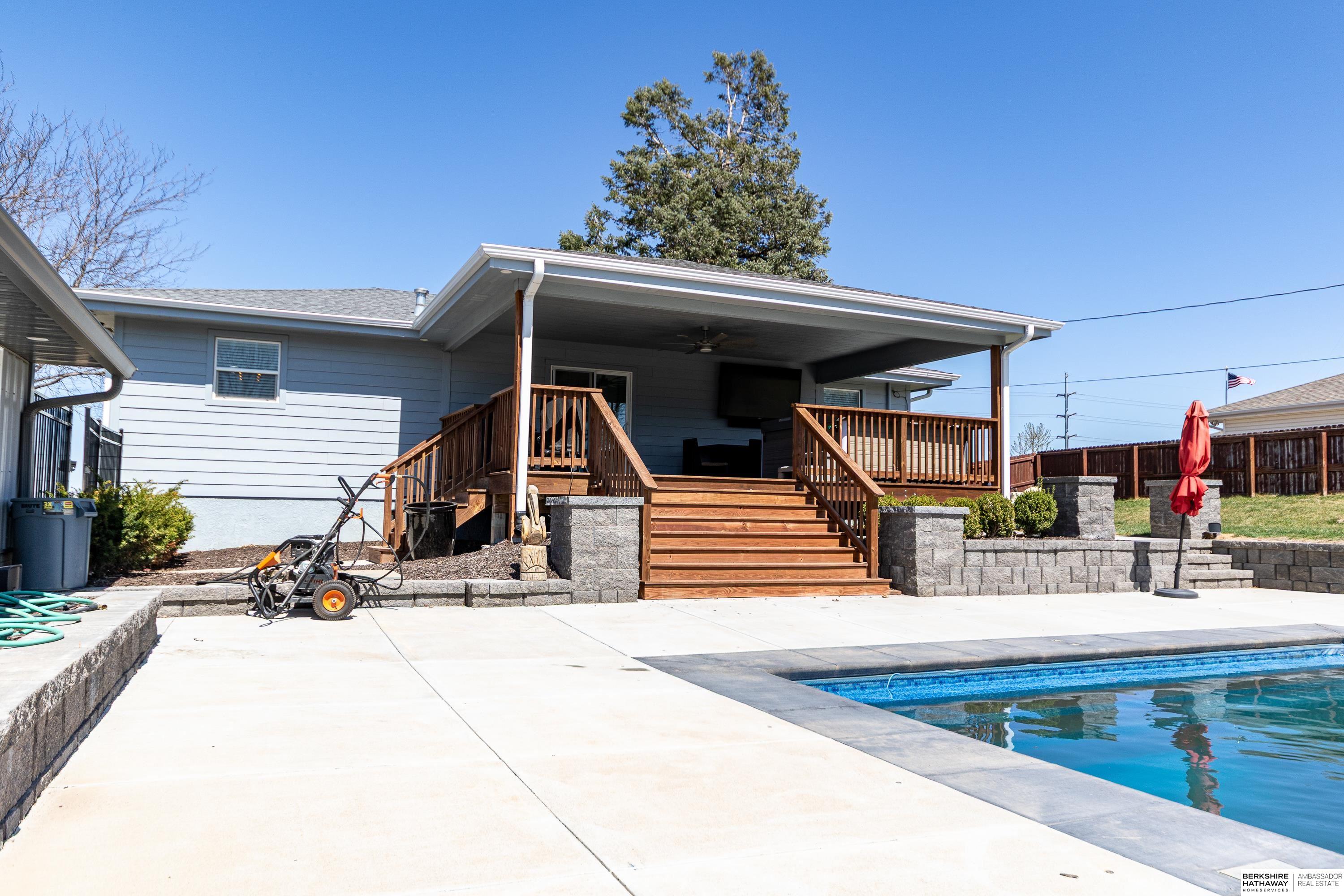 Omaha, Nebraska 68134, United States, 4 Bedrooms Bedrooms, ,2 BathroomsBathrooms,Residential,Active,104392