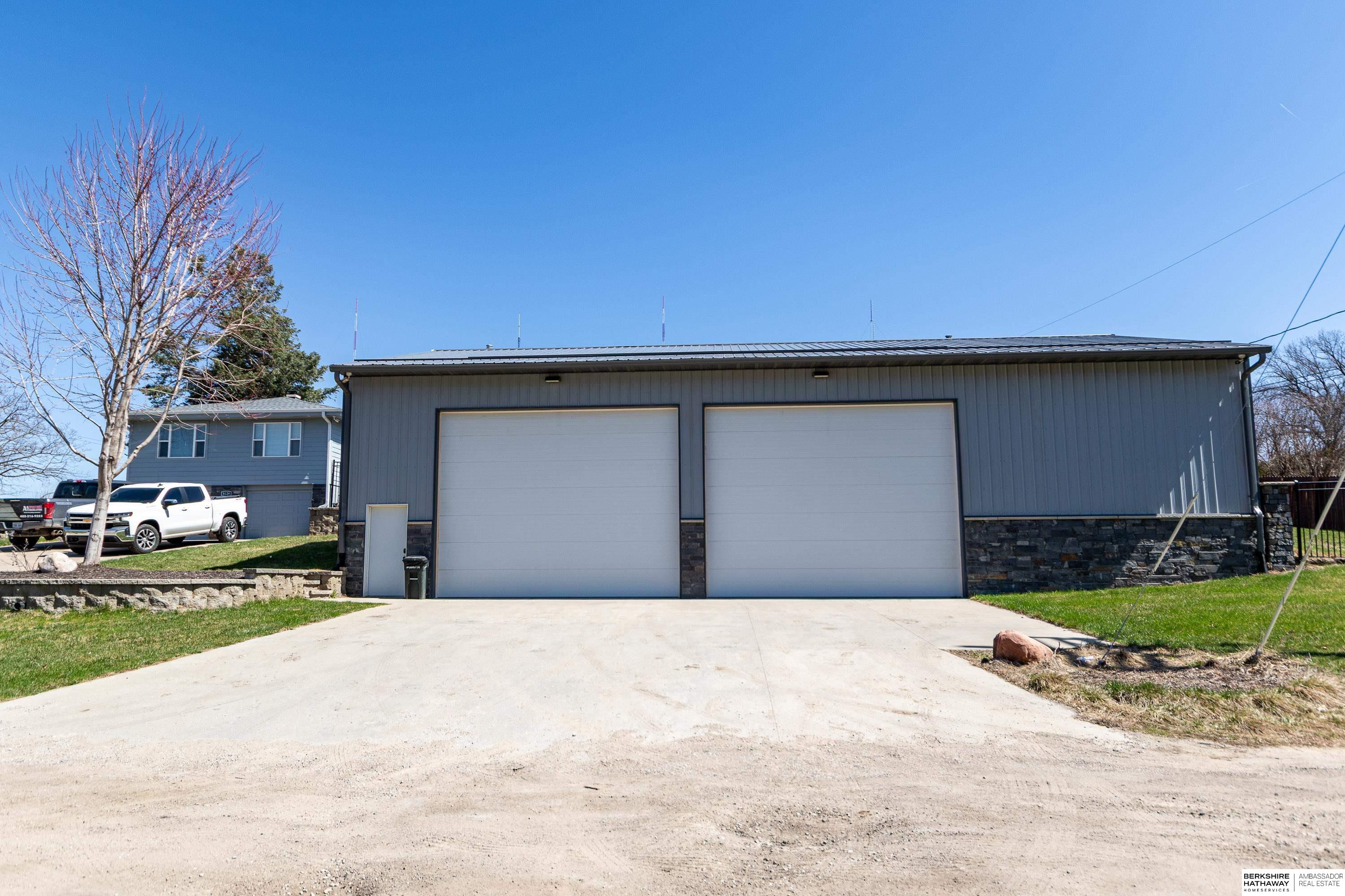 Omaha, Nebraska 68134, United States, 4 Bedrooms Bedrooms, ,2 BathroomsBathrooms,Residential,Active,104392