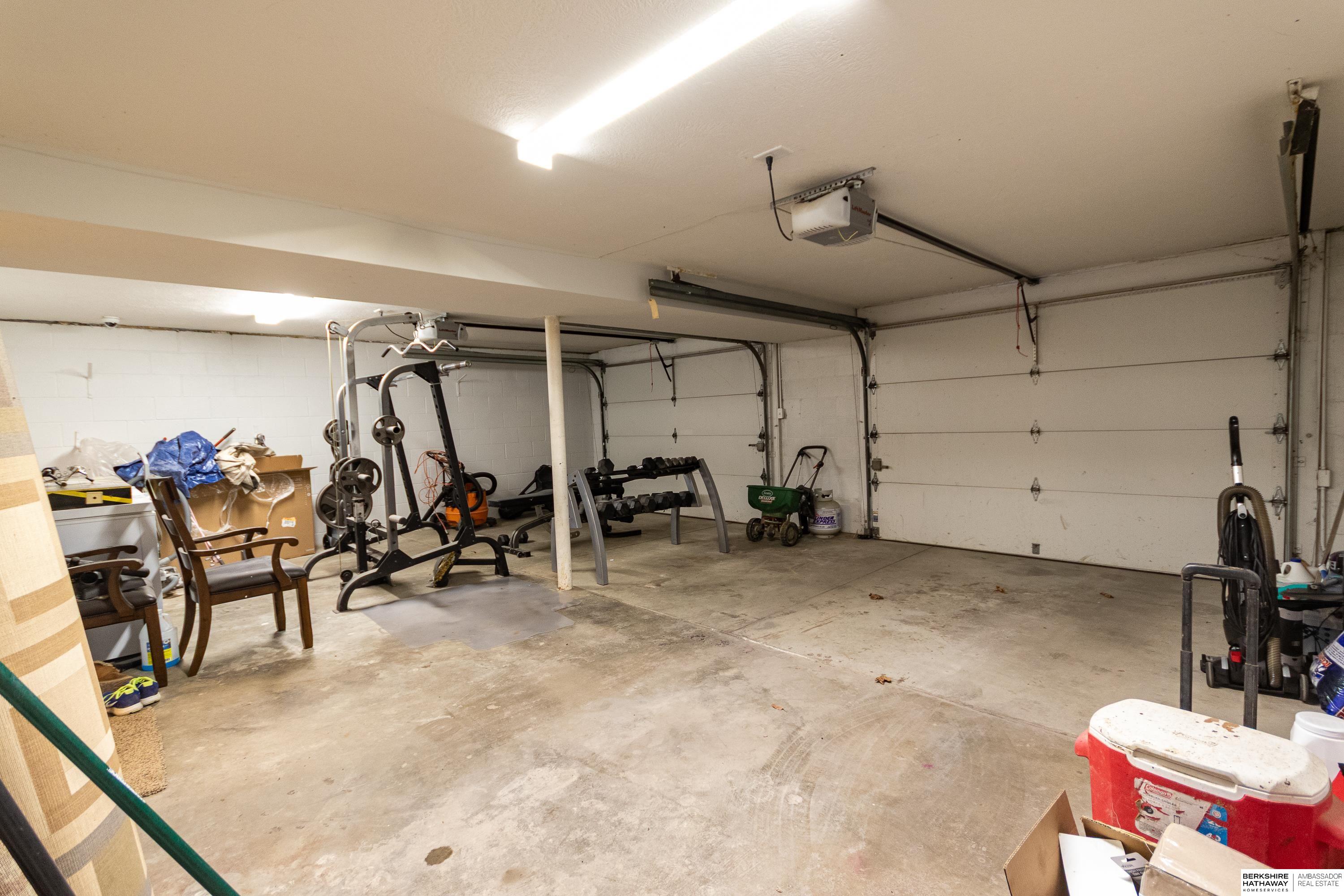 Omaha, Nebraska 68134, United States, 4 Bedrooms Bedrooms, ,2 BathroomsBathrooms,Residential,Active,104392