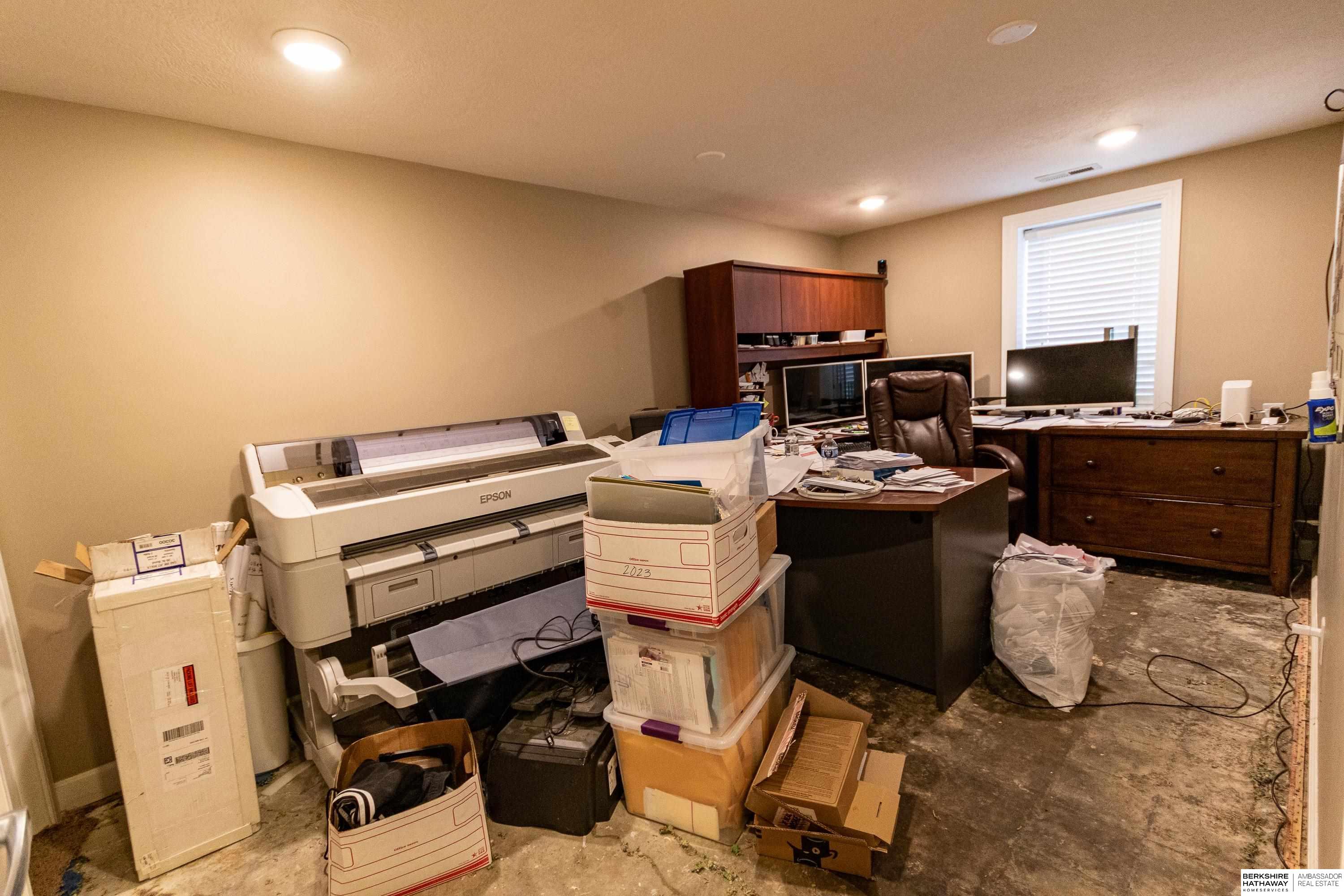 Omaha, Nebraska 68134, United States, 4 Bedrooms Bedrooms, ,2 BathroomsBathrooms,Residential,Active,104392