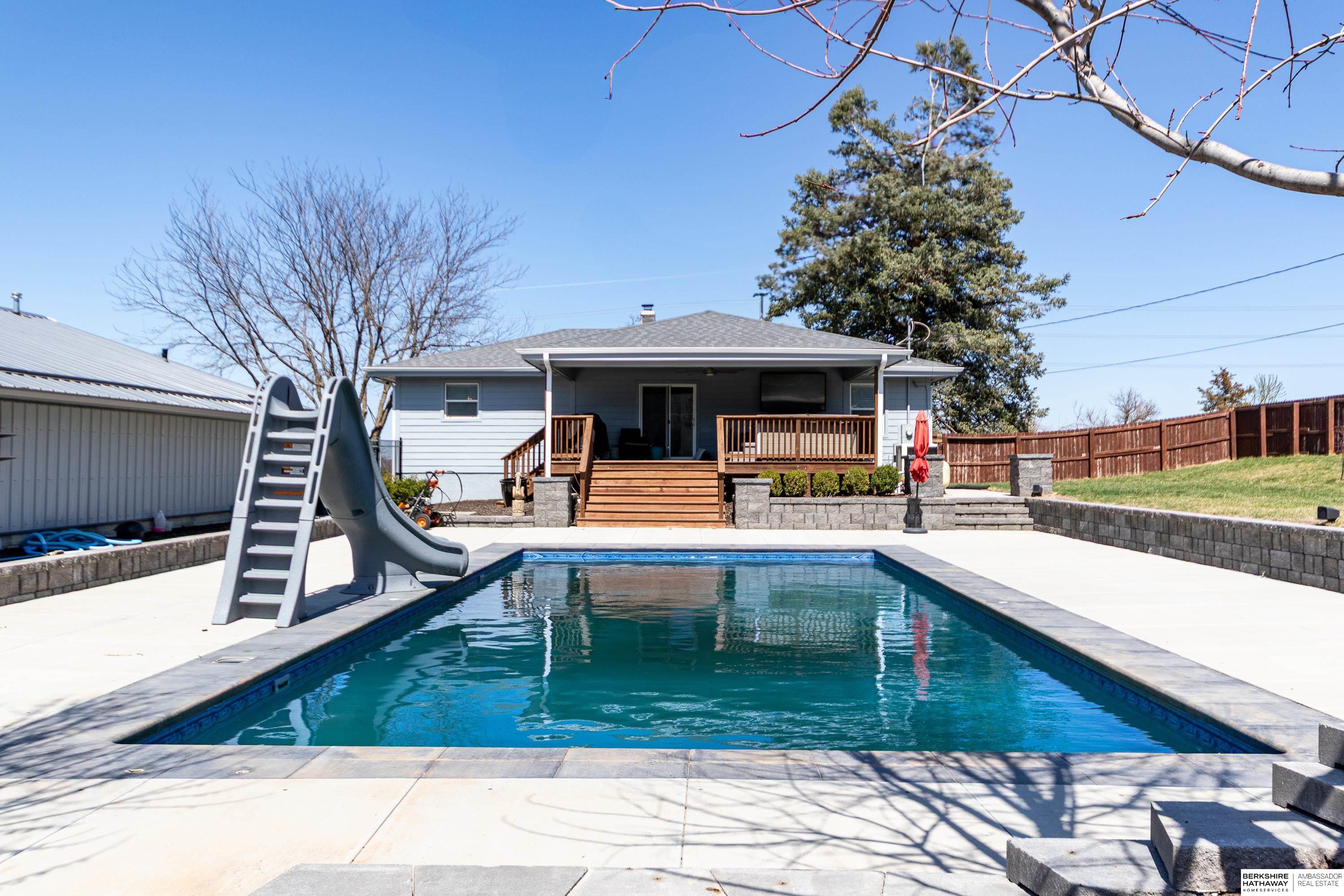 Omaha, Nebraska 68134, United States, 4 Bedrooms Bedrooms, ,2 BathroomsBathrooms,Residential,Active,104392