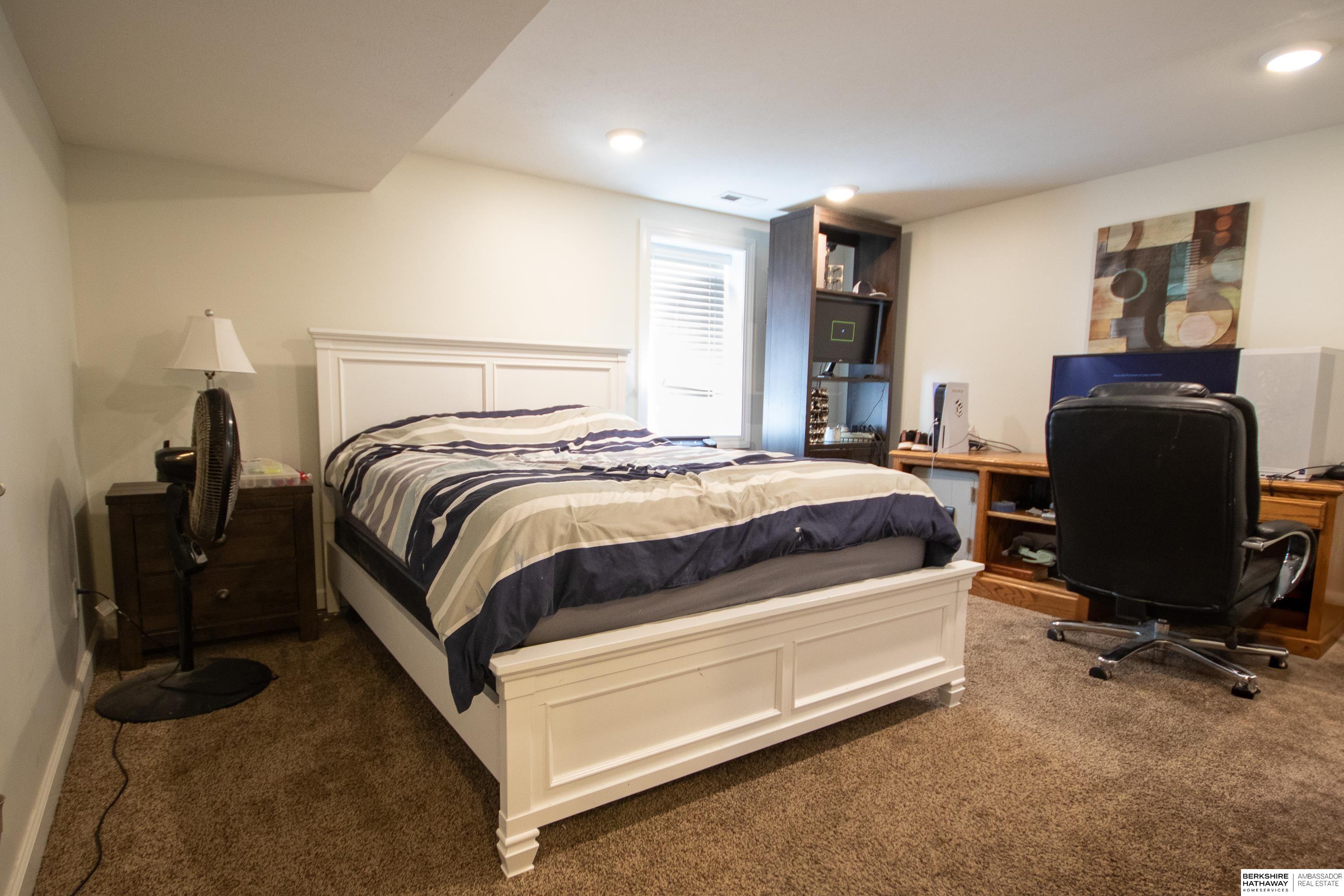 Omaha, Nebraska 68134, United States, 4 Bedrooms Bedrooms, ,2 BathroomsBathrooms,Residential,Active,104392