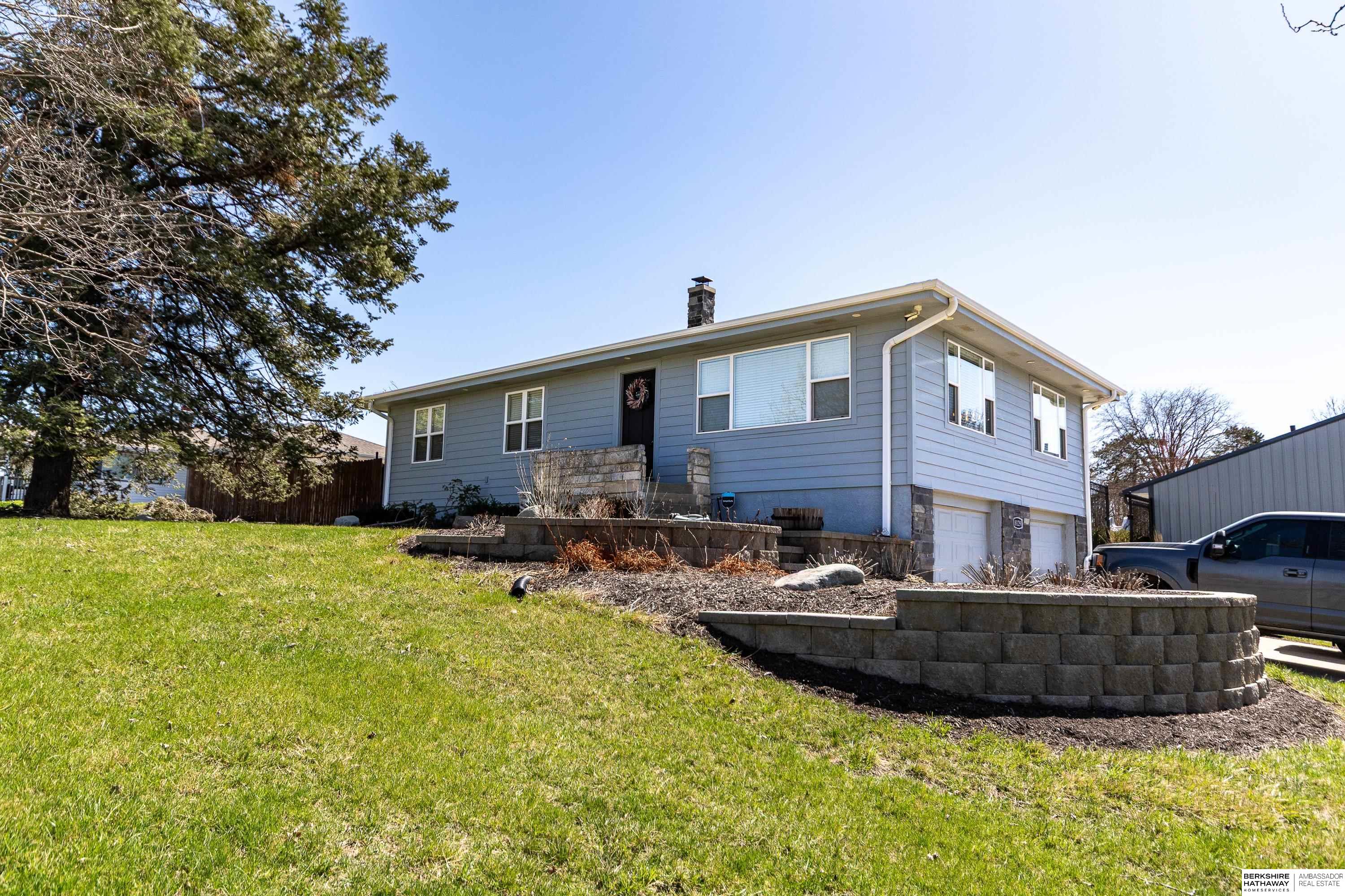 Omaha, Nebraska 68134, United States, 4 Bedrooms Bedrooms, ,2 BathroomsBathrooms,Residential,Active,104392