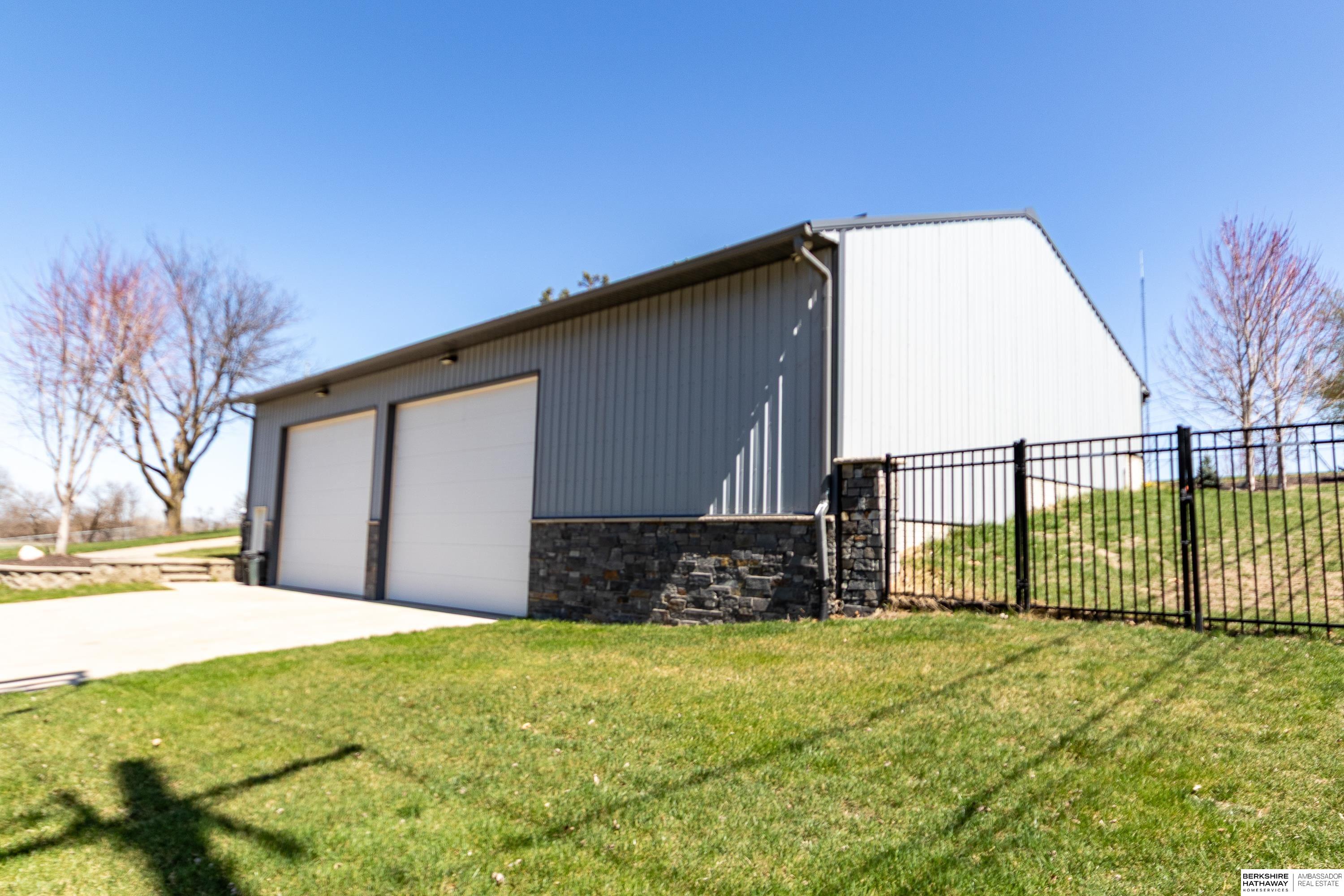 Omaha, Nebraska 68134, United States, 4 Bedrooms Bedrooms, ,2 BathroomsBathrooms,Residential,Active,104392