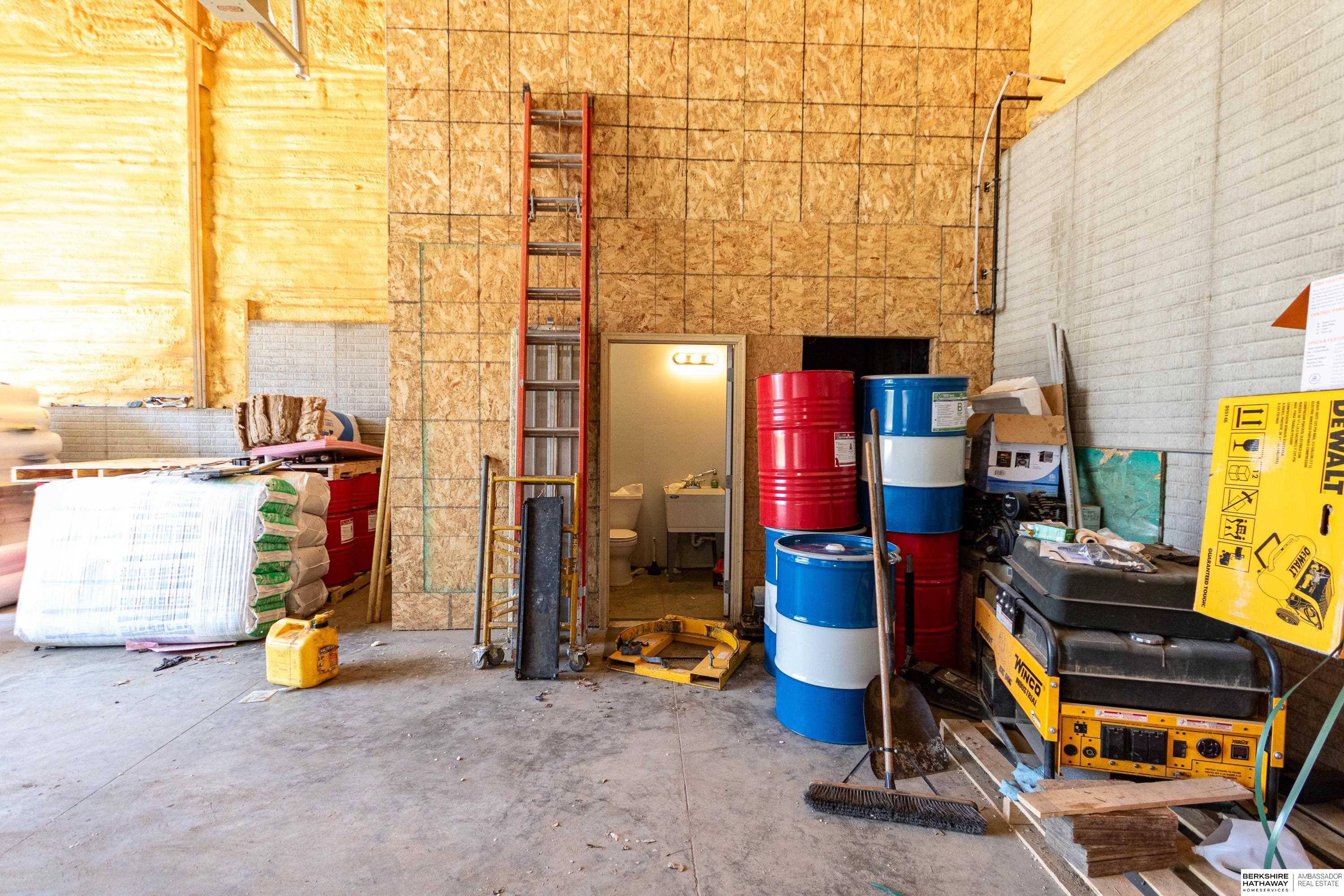 Omaha, Nebraska 68134, United States, 4 Bedrooms Bedrooms, ,2 BathroomsBathrooms,Residential,Active,104392