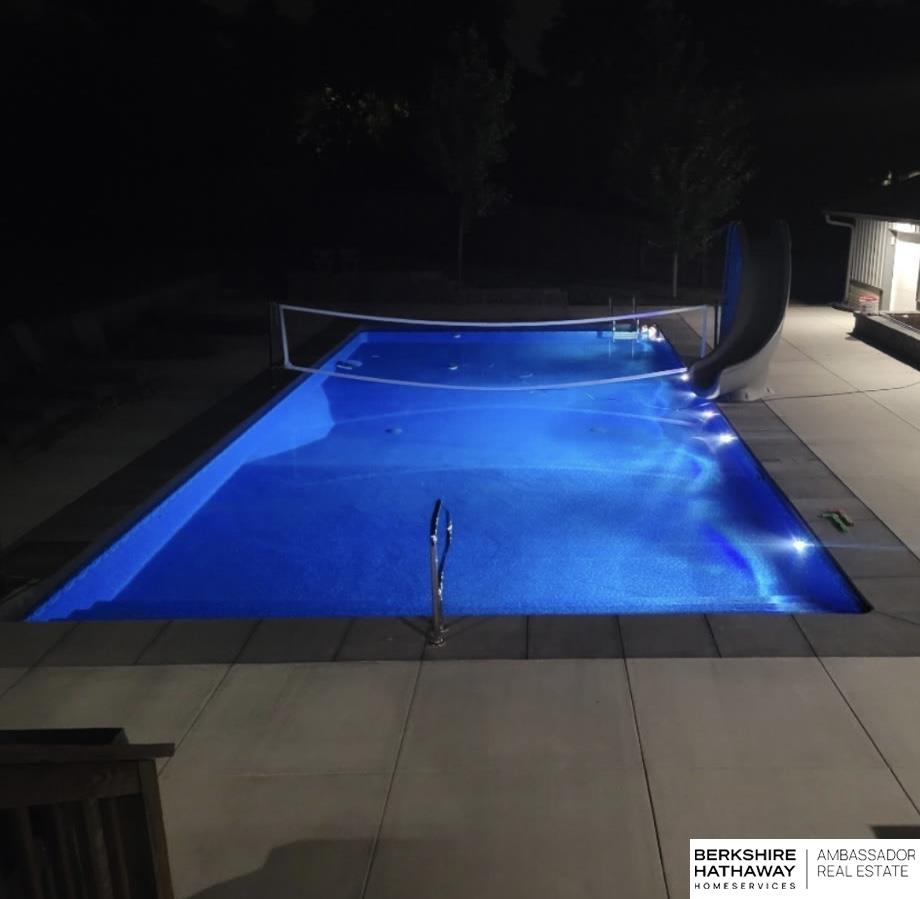 Omaha, Nebraska 68134, United States, 4 Bedrooms Bedrooms, ,2 BathroomsBathrooms,Residential,Active,104392