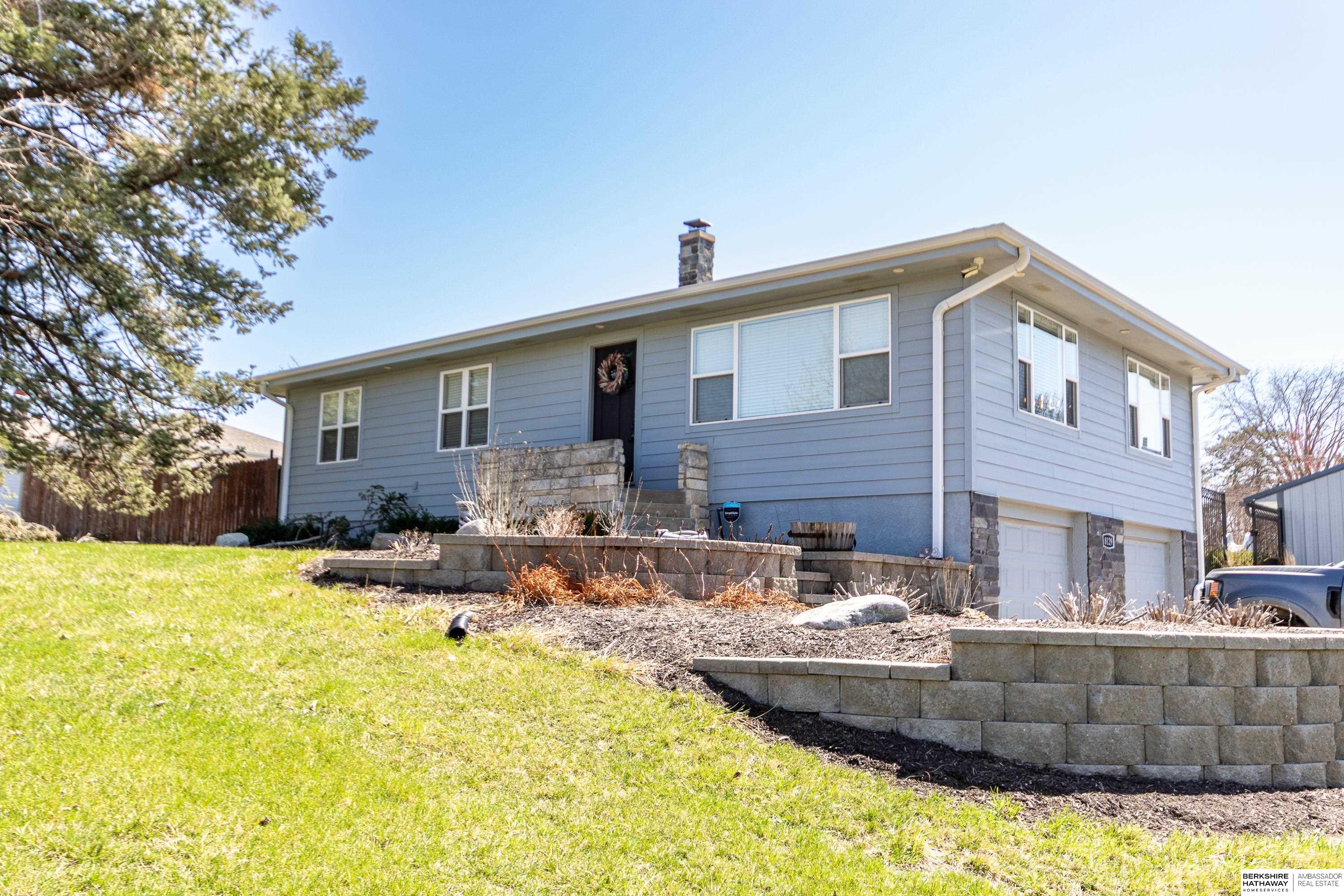 Omaha, Nebraska 68134, United States, 4 Bedrooms Bedrooms, ,2 BathroomsBathrooms,Residential,Active,104392