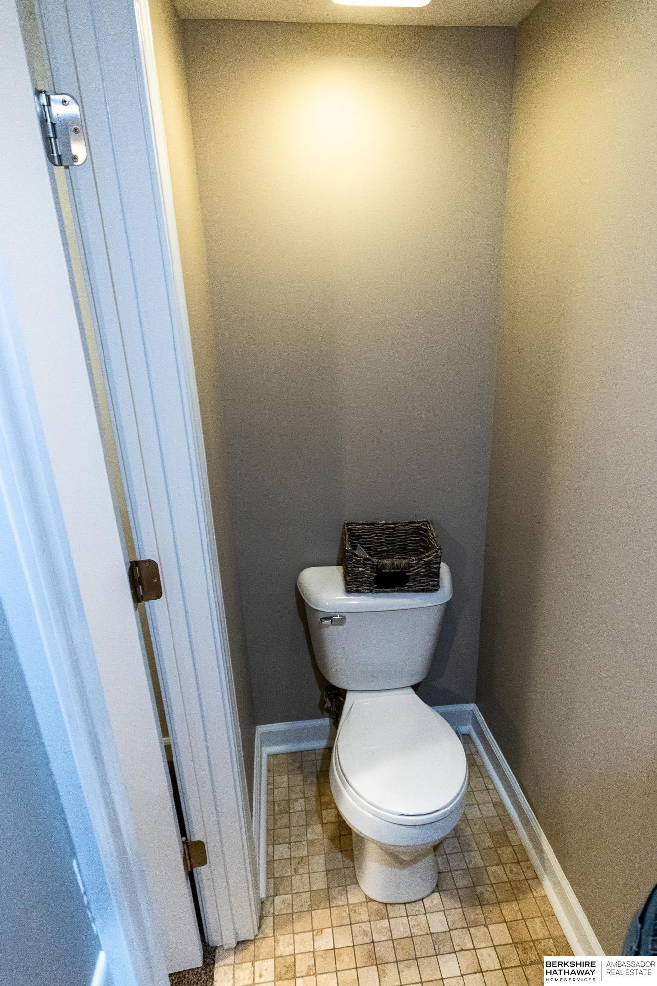 Omaha, Nebraska 68134, United States, 4 Bedrooms Bedrooms, ,2 BathroomsBathrooms,Residential,Active,104392