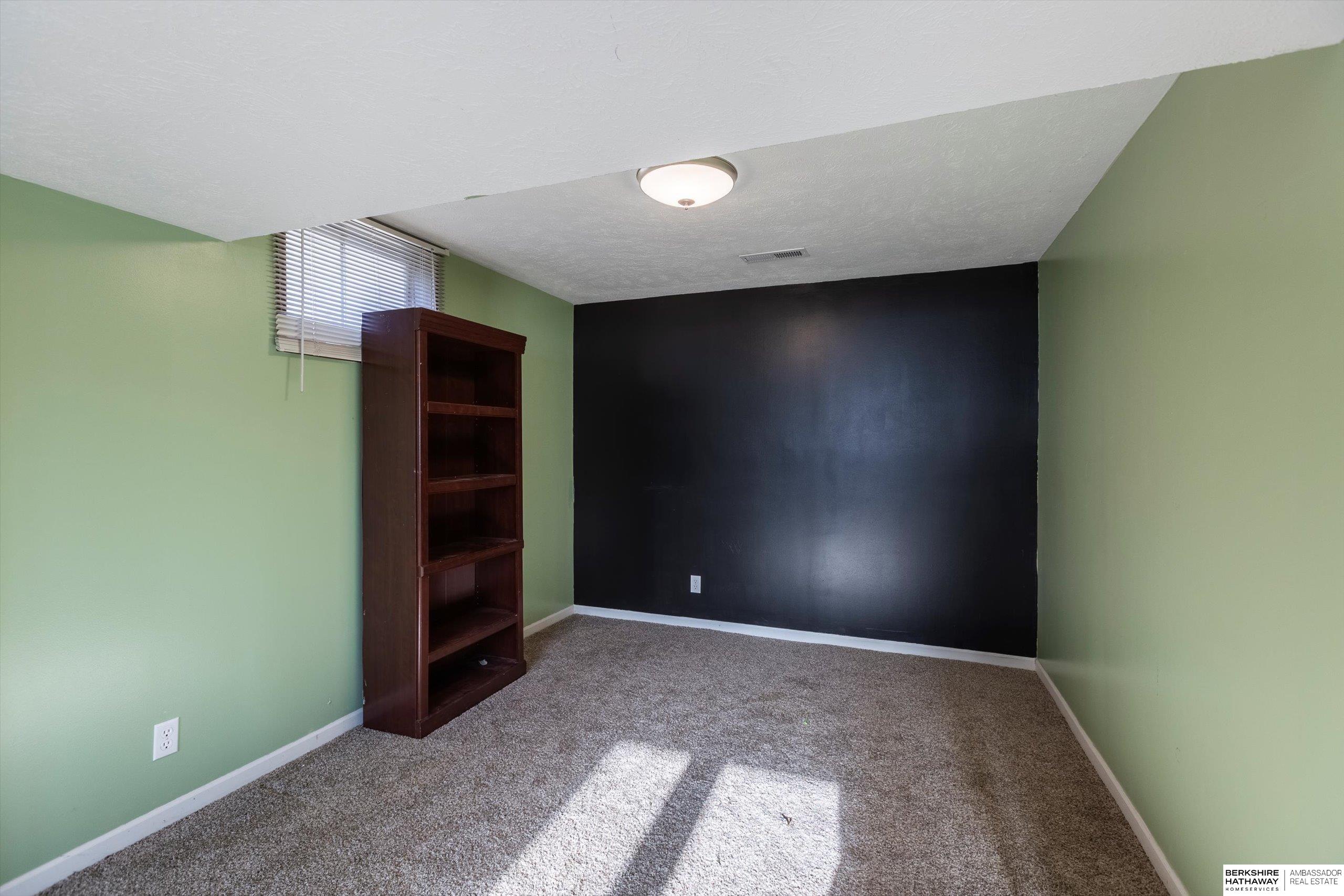 Omaha, Nebraska 68164, United States, 3 Bedrooms Bedrooms, ,3 BathroomsBathrooms,Residential,Active,12832