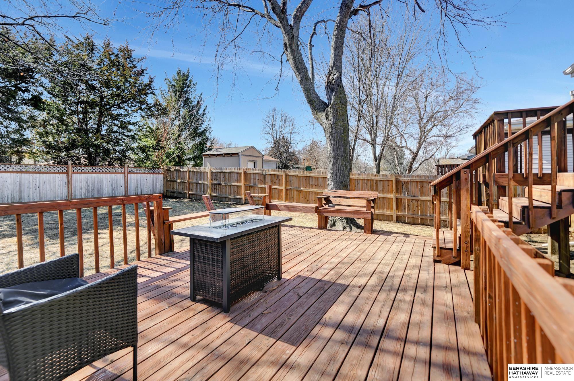 Lincoln, Nebraska 68522, United States, 3 Bedrooms Bedrooms, ,2 BathroomsBathrooms,Residential,Pending,87349