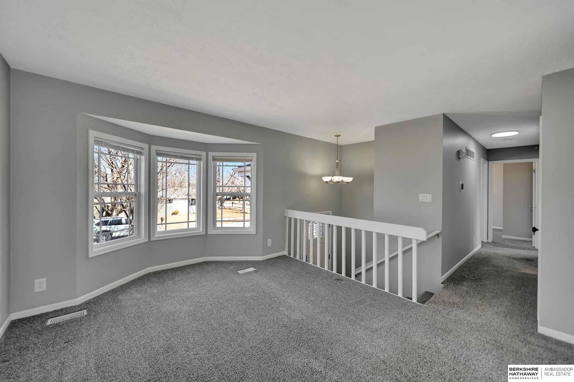 Lincoln, Nebraska 68522, United States, 3 Bedrooms Bedrooms, ,2 BathroomsBathrooms,Residential,Pending,87349