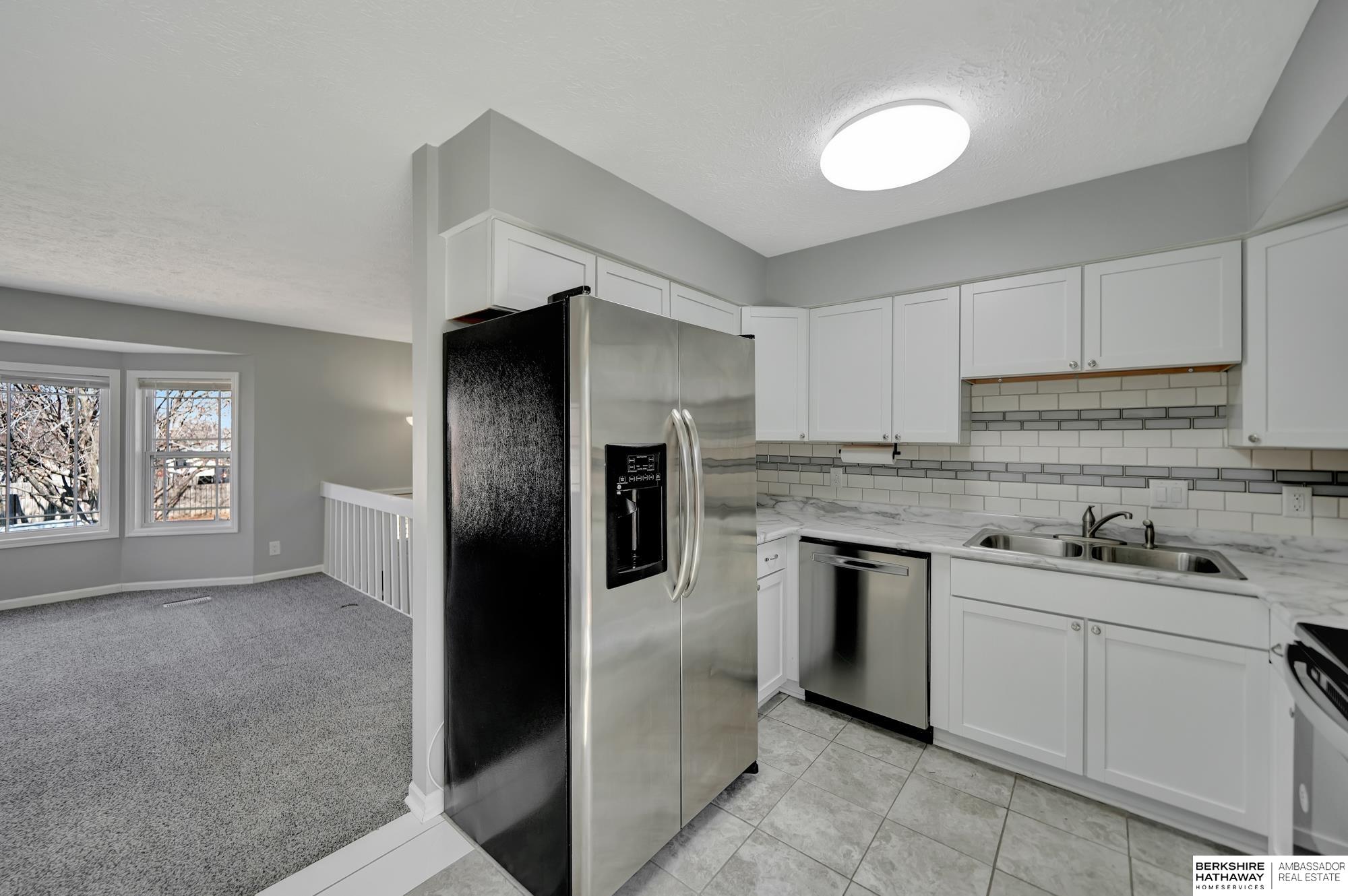 Lincoln, Nebraska 68522, United States, 3 Bedrooms Bedrooms, ,2 BathroomsBathrooms,Residential,Pending,87349