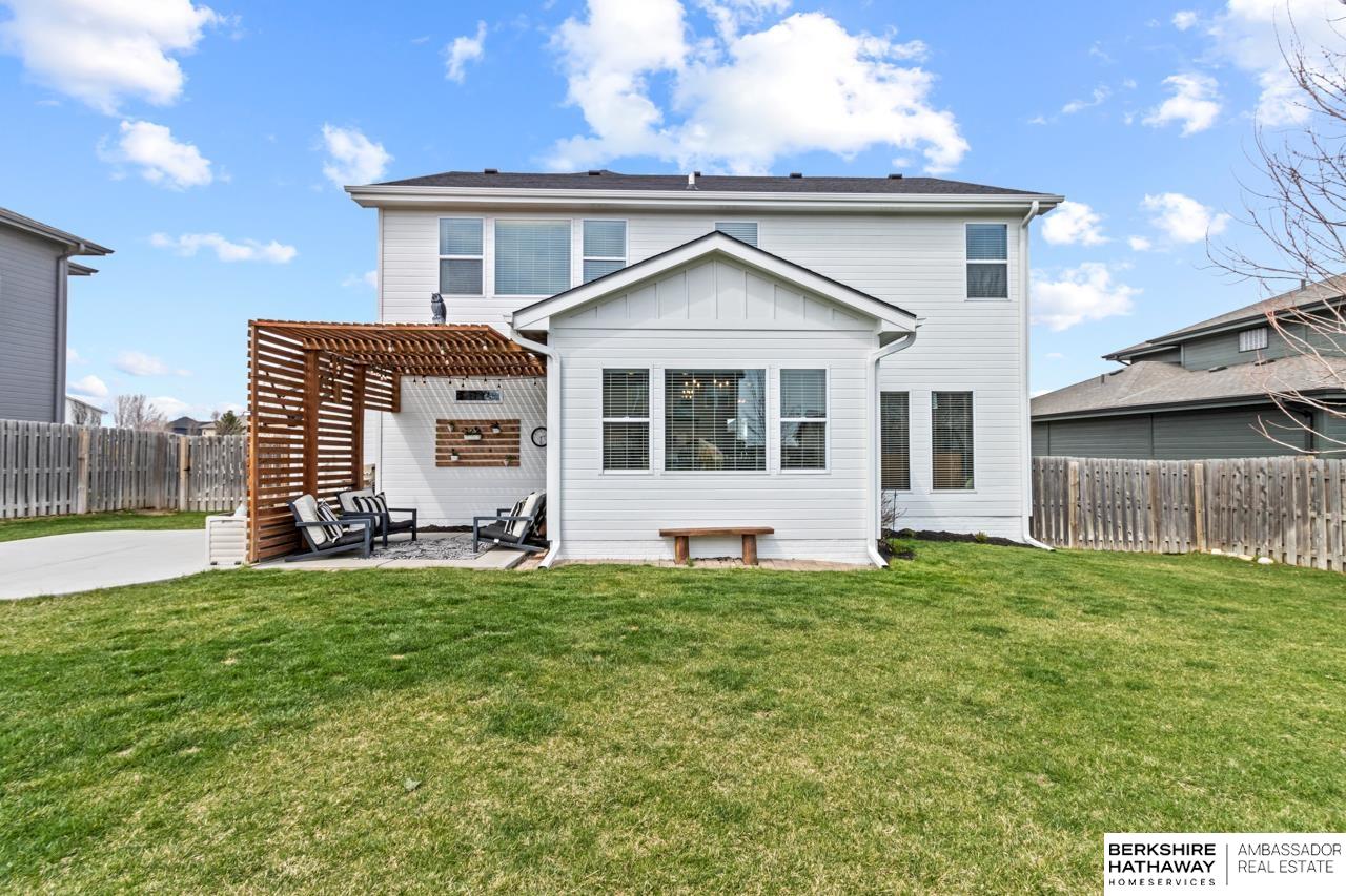 Bennington, Nebraska 68007, United States, 5 Bedrooms Bedrooms, ,4 BathroomsBathrooms,Residential,Active,106891