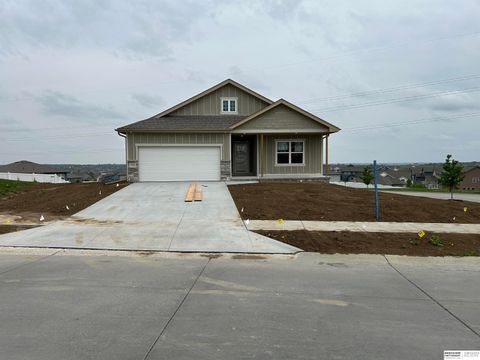 Photo of 10525 S 113th Street, Papillion, NE 68046 (MLS # 22510245)