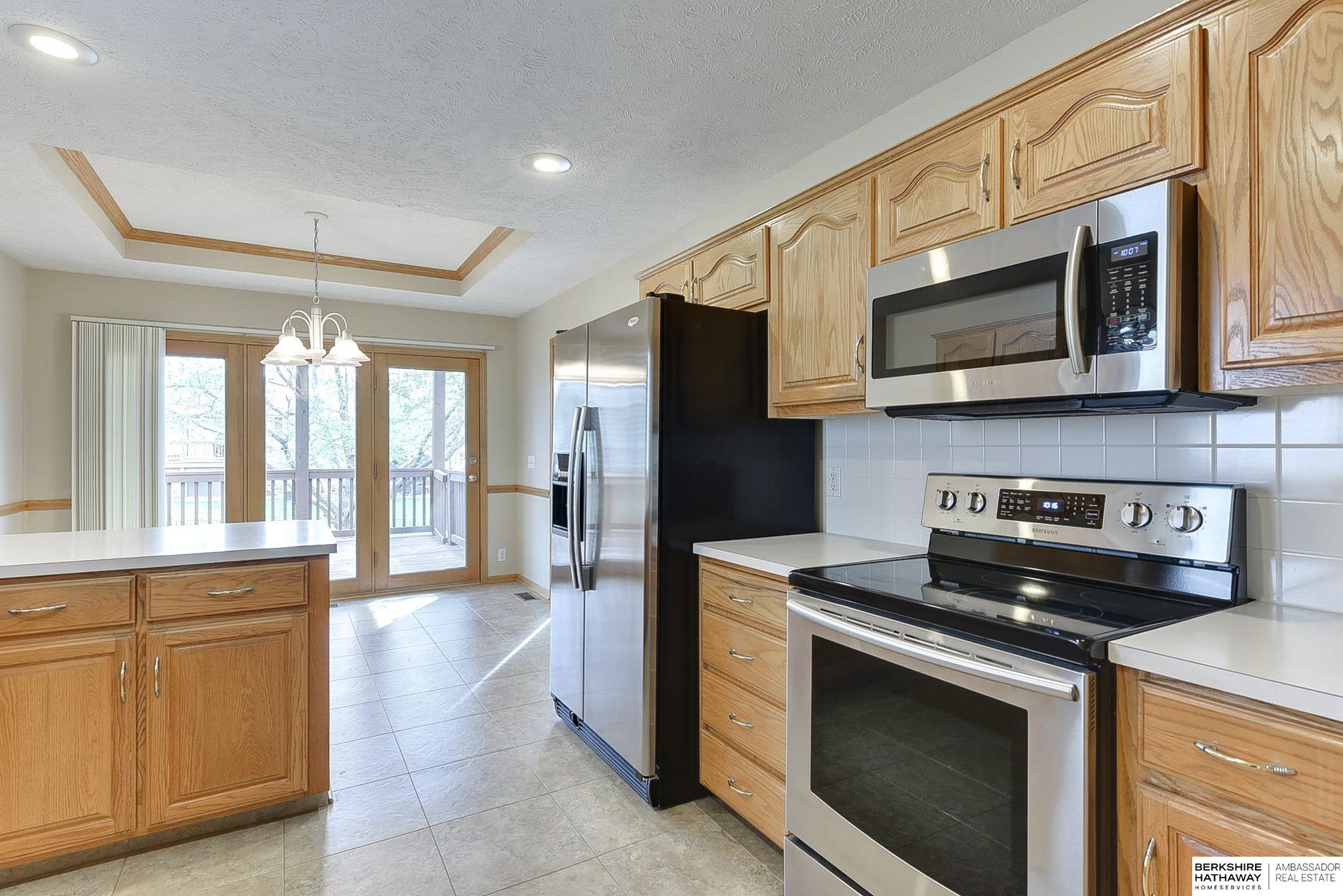 Omaha, Nebraska 68136, United States, 2 Bedrooms Bedrooms, ,3 BathroomsBathrooms,Residential,Pending,109925