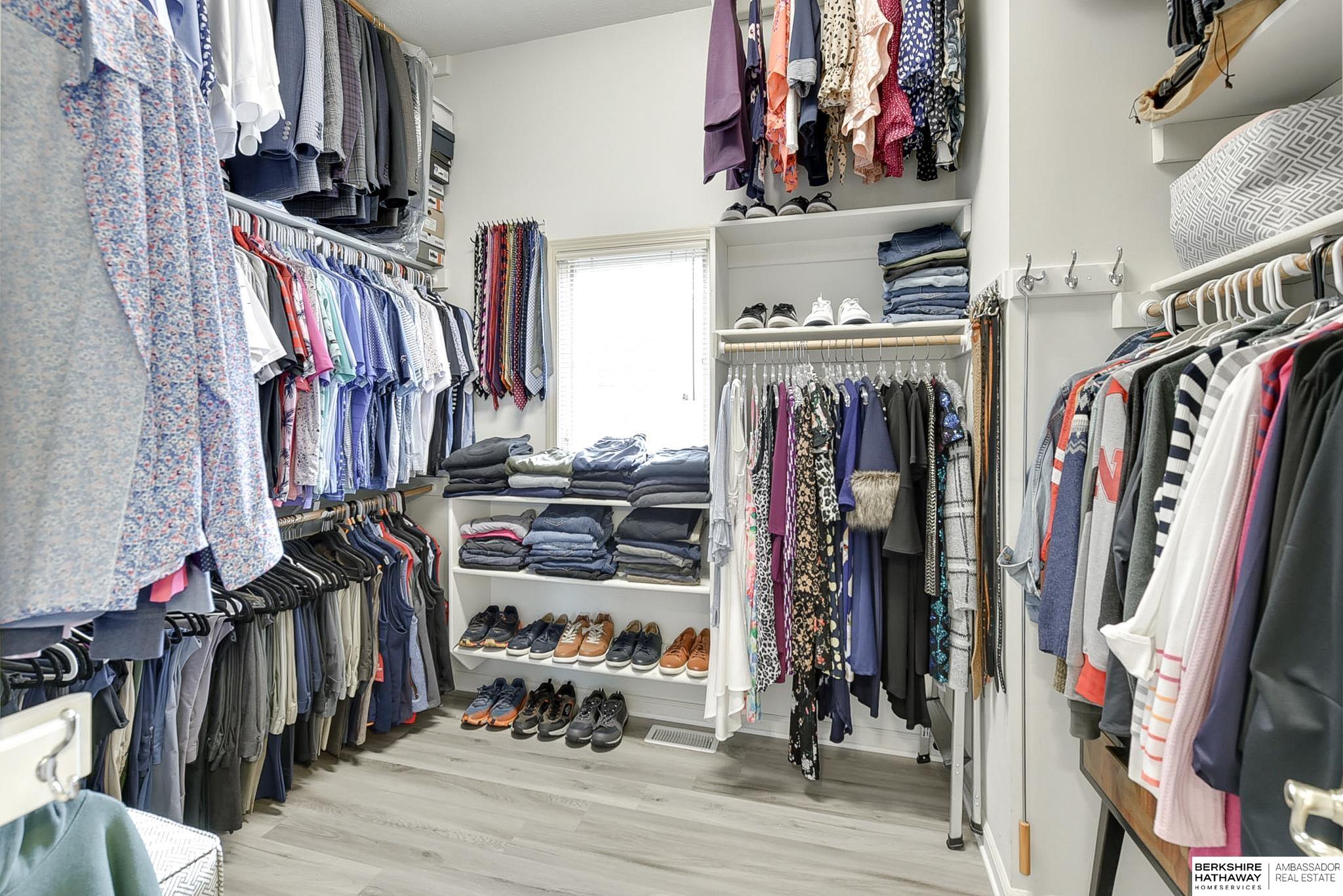 Omaha, Nebraska 68142, United States, 3 Bedrooms Bedrooms, ,3 BathroomsBathrooms,Residential,Pending,23344