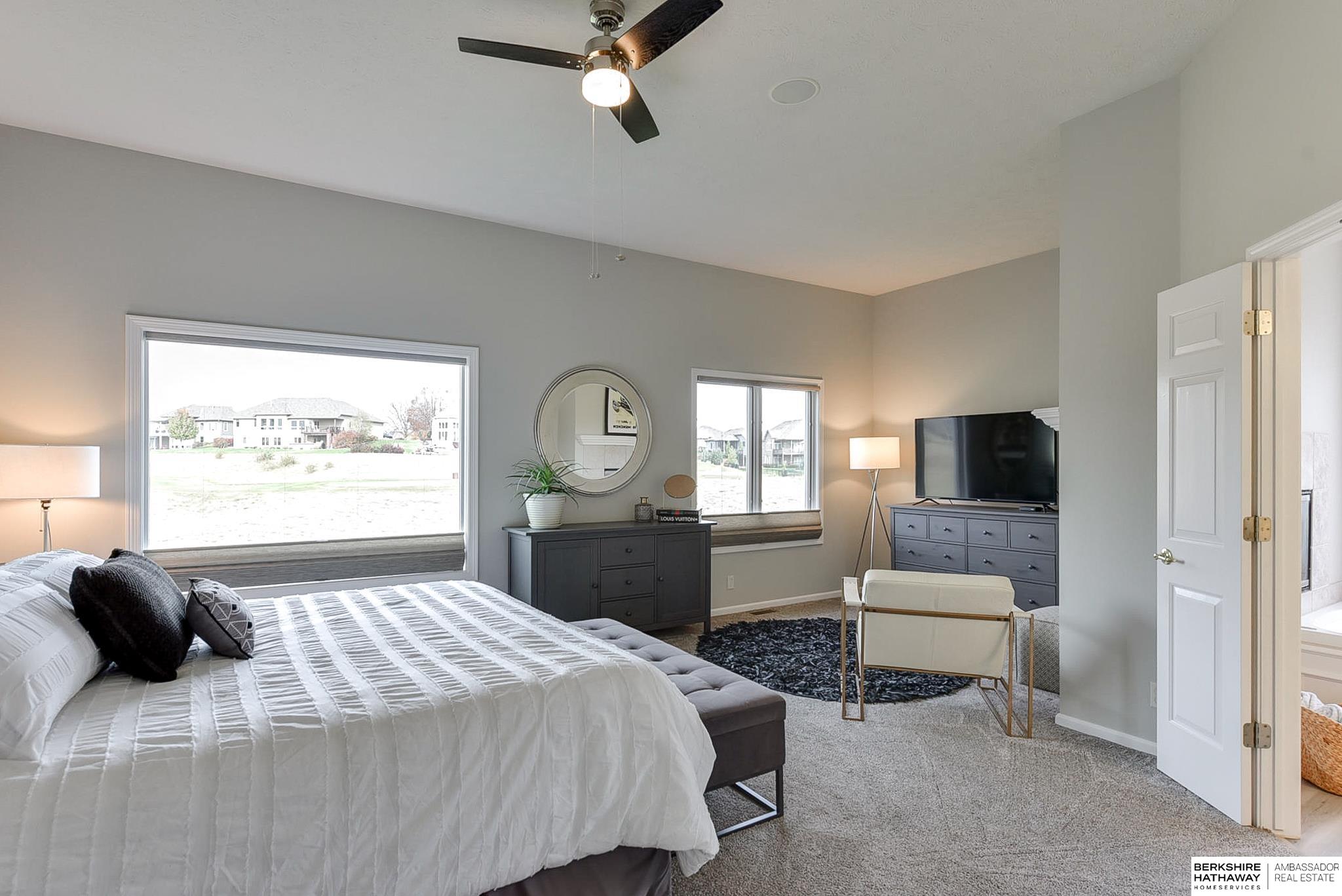 Omaha, Nebraska 68142, United States, 3 Bedrooms Bedrooms, ,3 BathroomsBathrooms,Residential,Pending,23344