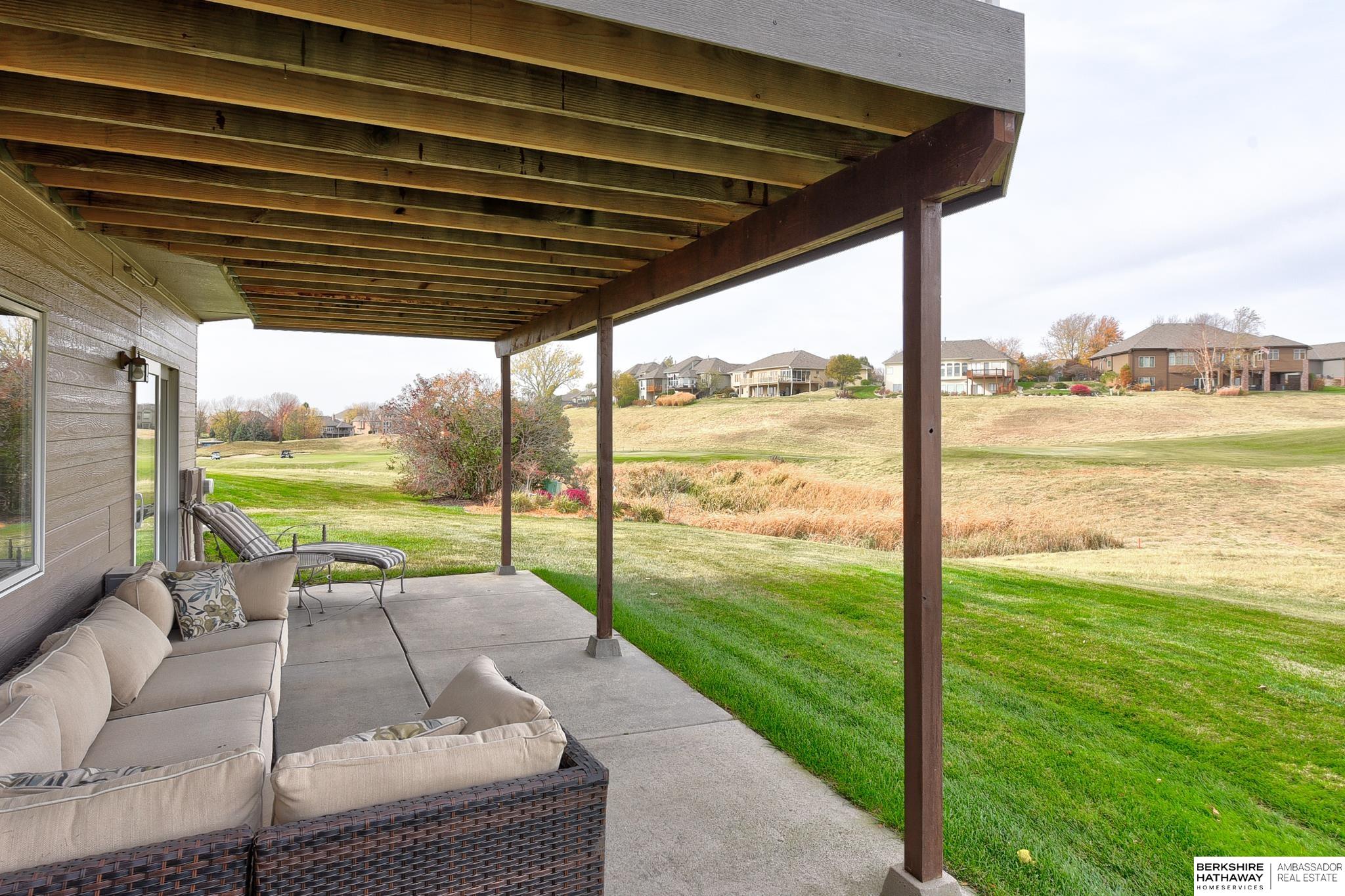 Omaha, Nebraska 68142, United States, 3 Bedrooms Bedrooms, ,3 BathroomsBathrooms,Residential,Pending,23344