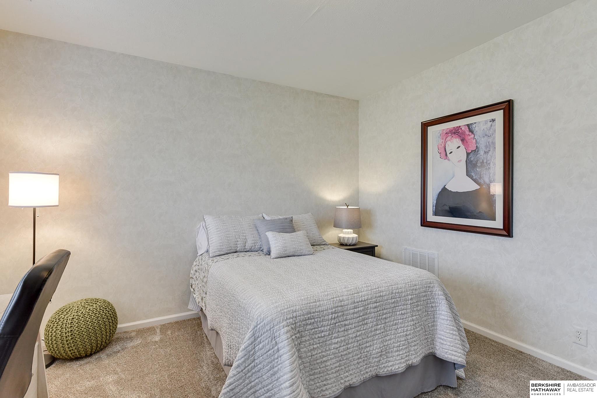 Omaha, Nebraska 68142, United States, 3 Bedrooms Bedrooms, ,3 BathroomsBathrooms,Residential,Pending,23344