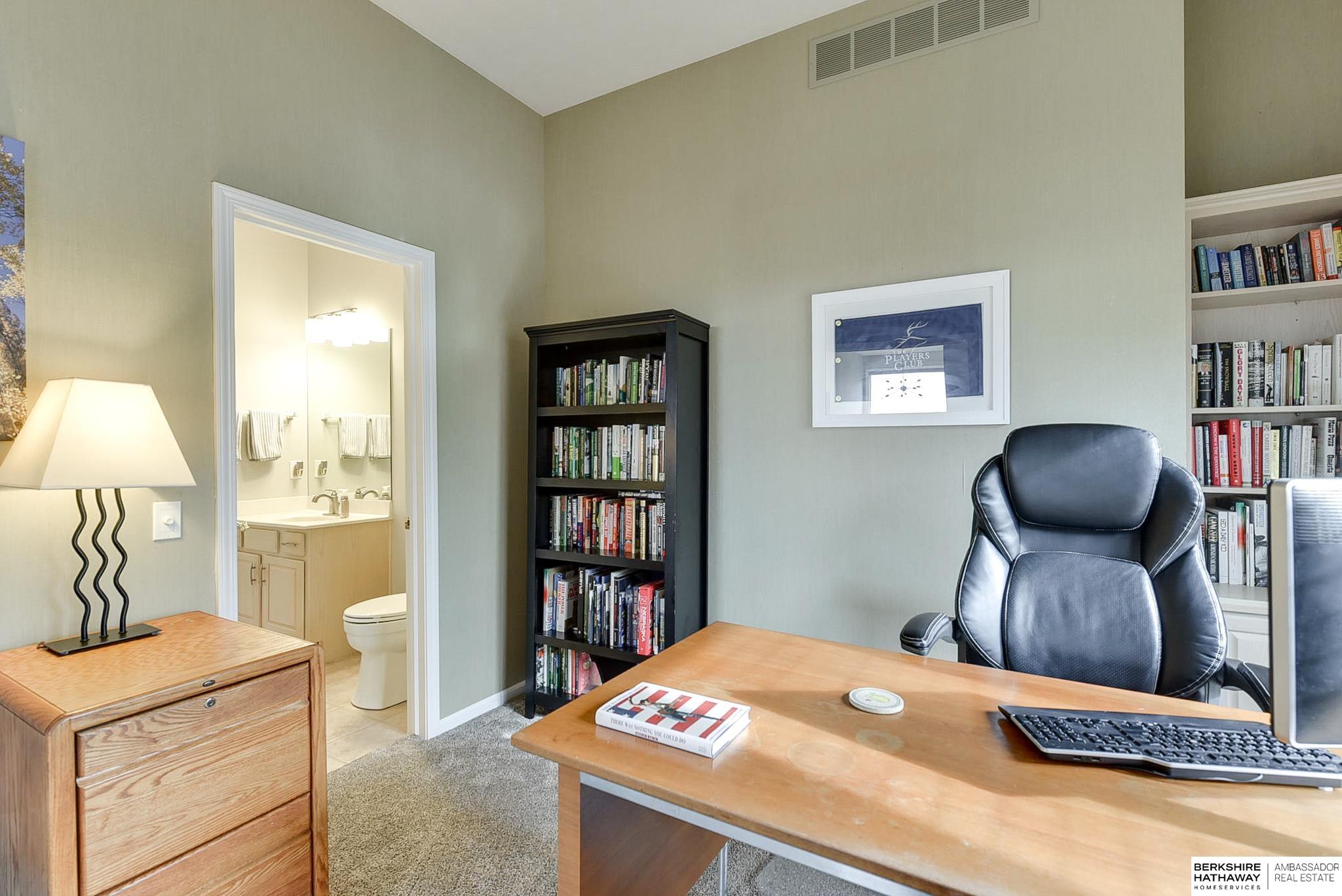 Omaha, Nebraska 68142, United States, 3 Bedrooms Bedrooms, ,3 BathroomsBathrooms,Residential,Pending,23344