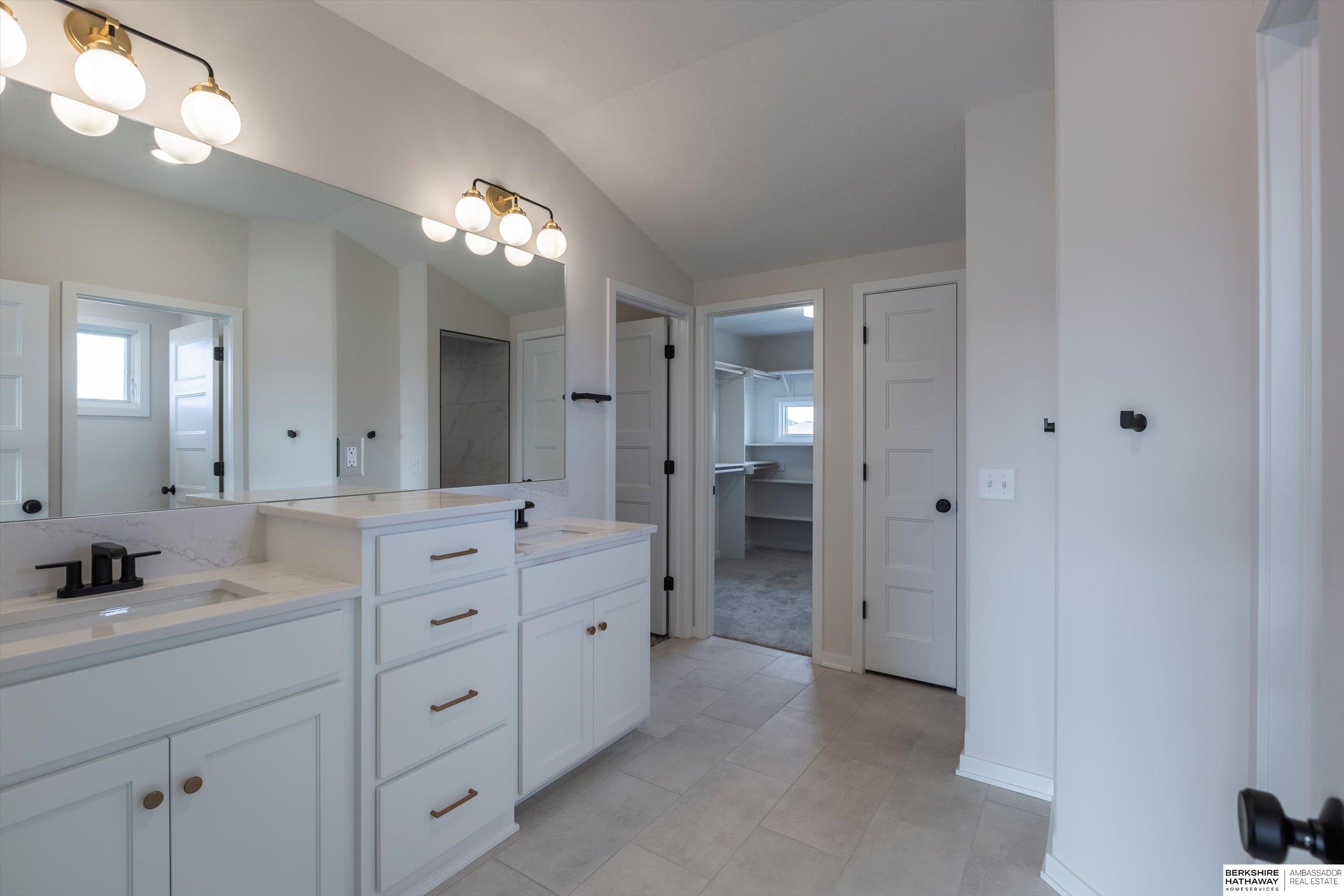 Gretna, Nebraska 68028, United States, 5 Bedrooms Bedrooms, ,4 BathroomsBathrooms,Residential,Active,22746