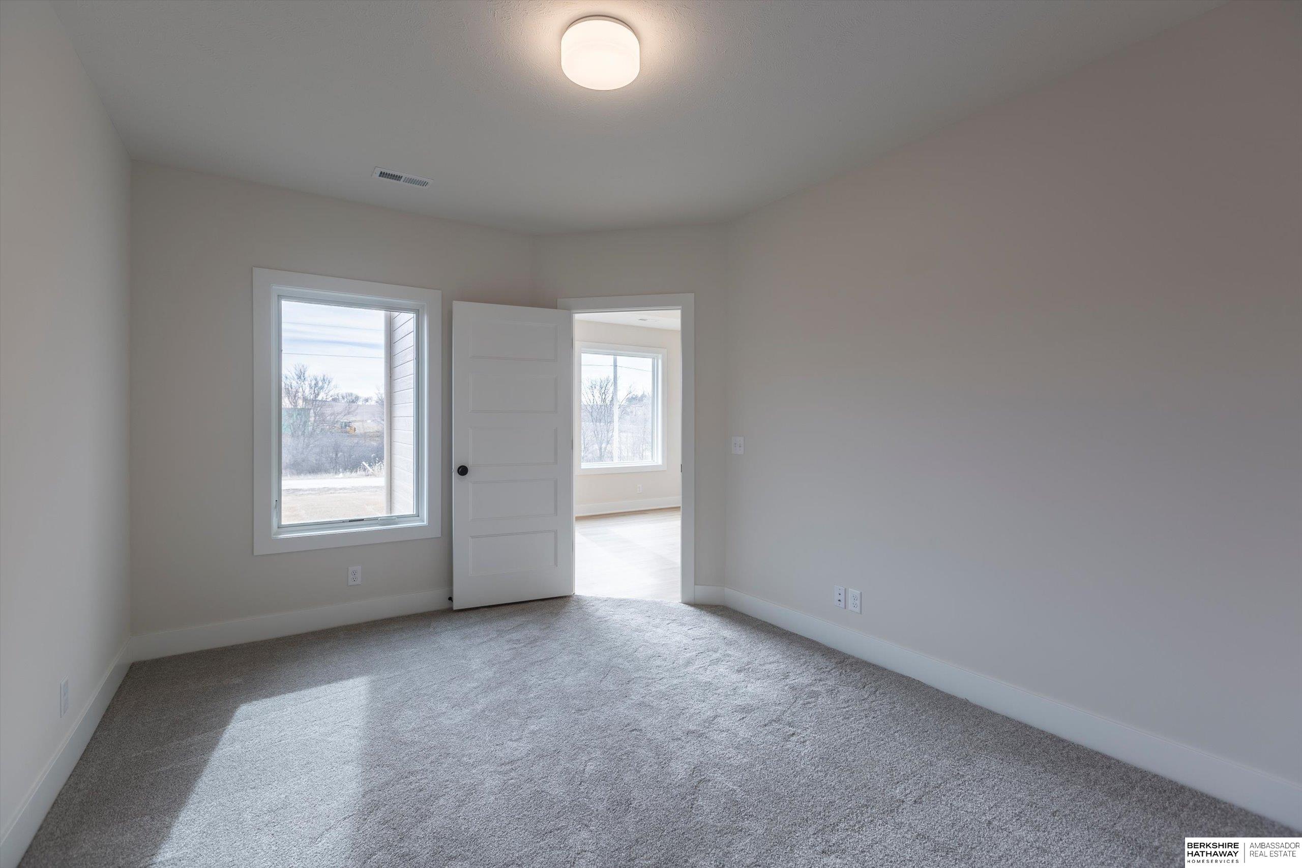 Gretna, Nebraska 68028, United States, 5 Bedrooms Bedrooms, ,4 BathroomsBathrooms,Residential,Active,22746