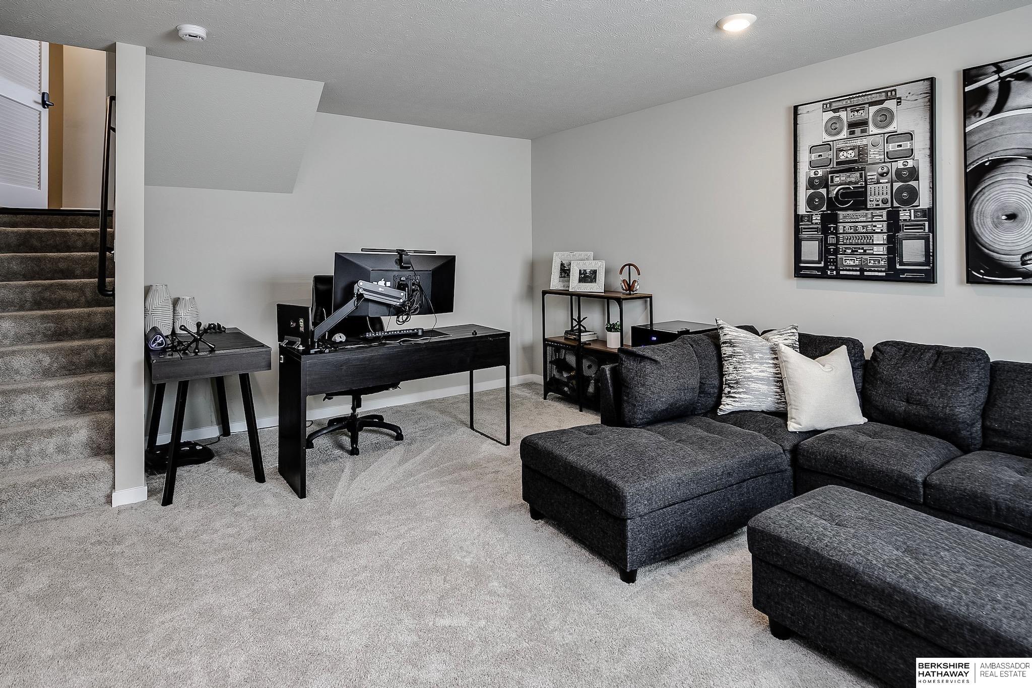 Gretna, Nebraska 68028, United States, 3 Bedrooms Bedrooms, ,3 BathroomsBathrooms,Residential,Active,7966