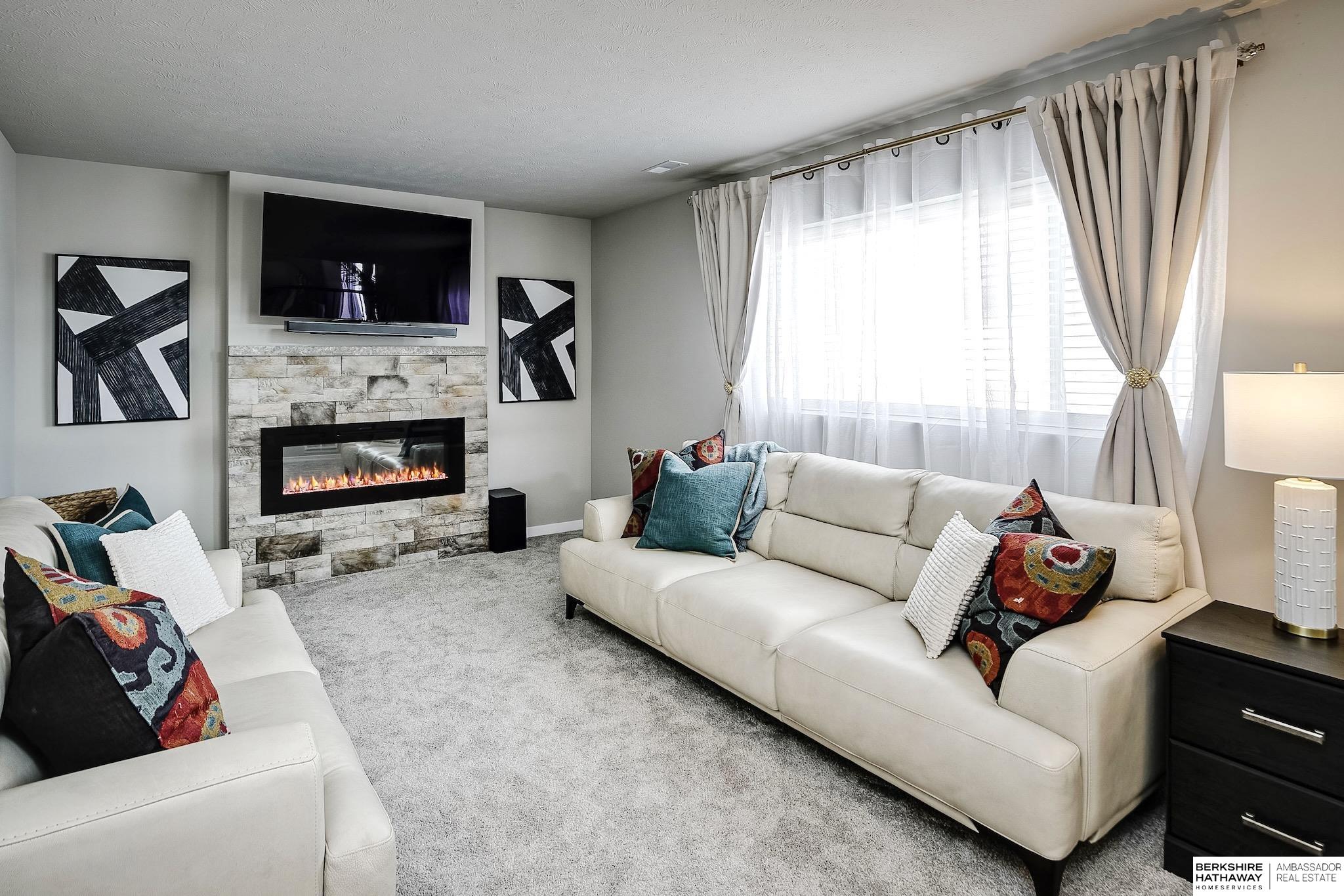 Gretna, Nebraska 68028, United States, 3 Bedrooms Bedrooms, ,3 BathroomsBathrooms,Residential,Active,7966