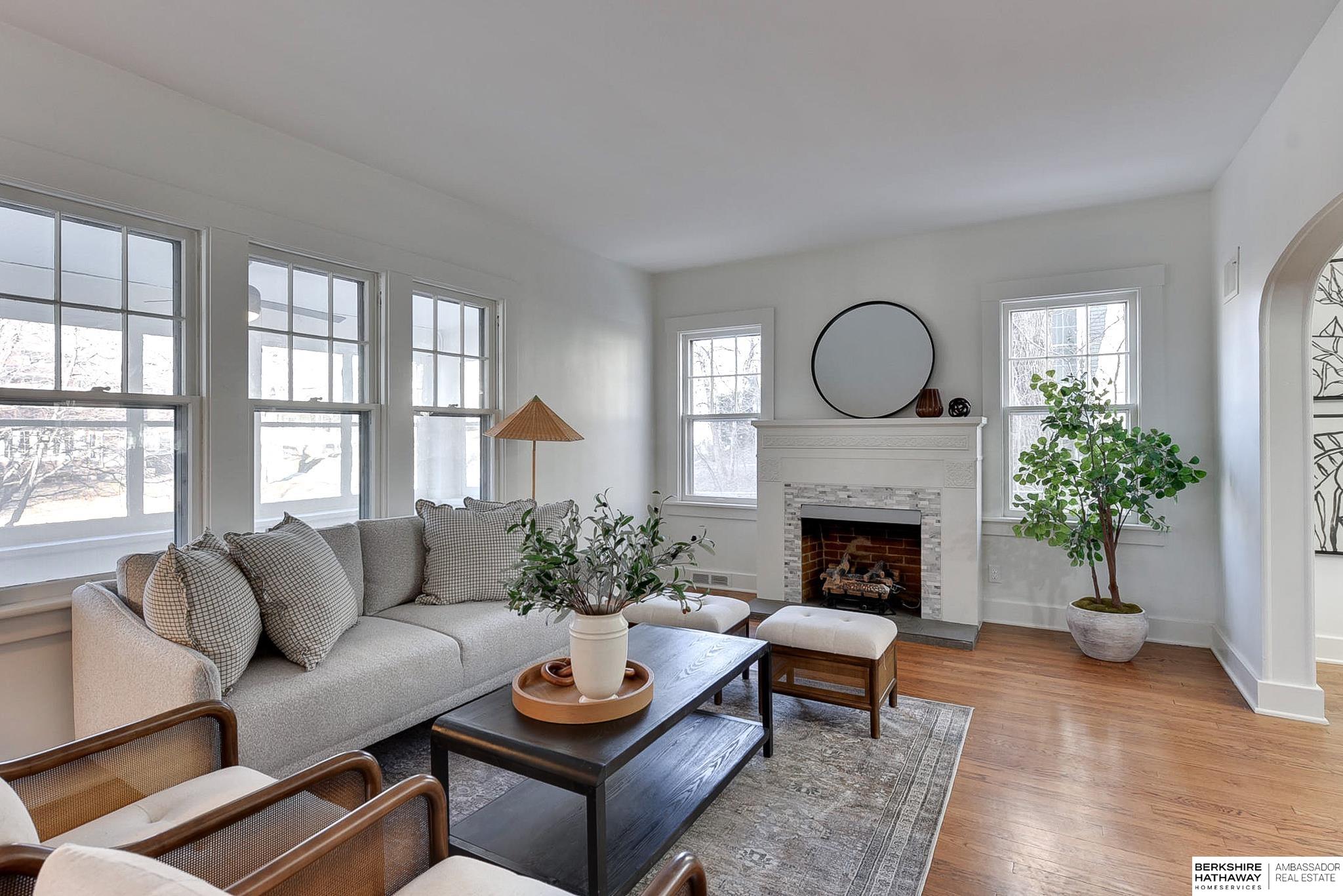 Omaha, Nebraska 68132, United States, 4 Bedrooms Bedrooms, ,4 BathroomsBathrooms,Residential,Pending,14566