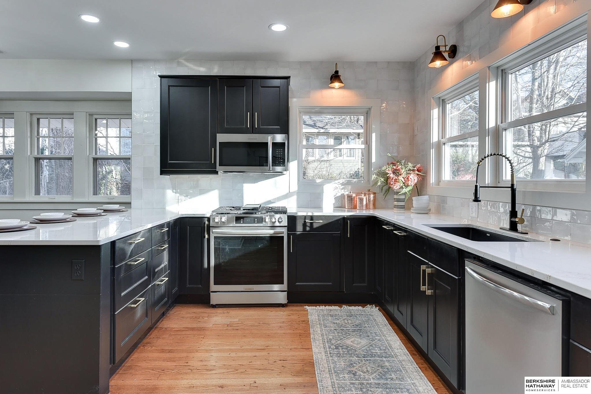 Omaha, Nebraska 68132, United States, 4 Bedrooms Bedrooms, ,4 BathroomsBathrooms,Residential,Pending,14566