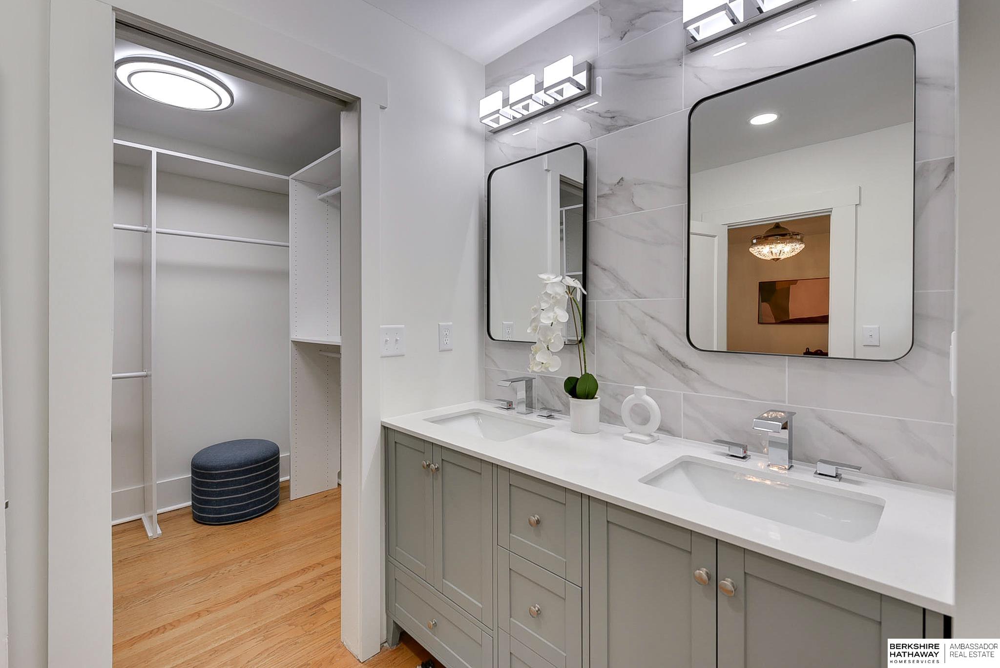 Omaha, Nebraska 68132, United States, 4 Bedrooms Bedrooms, ,4 BathroomsBathrooms,Residential,Pending,14566