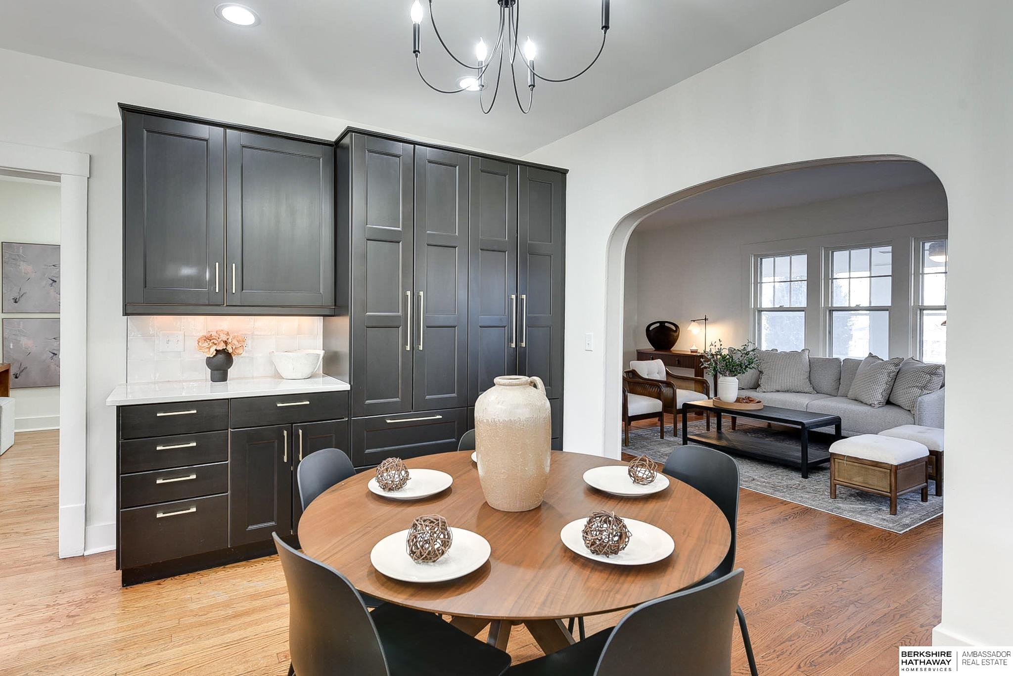 Omaha, Nebraska 68132, United States, 4 Bedrooms Bedrooms, ,4 BathroomsBathrooms,Residential,Pending,14566