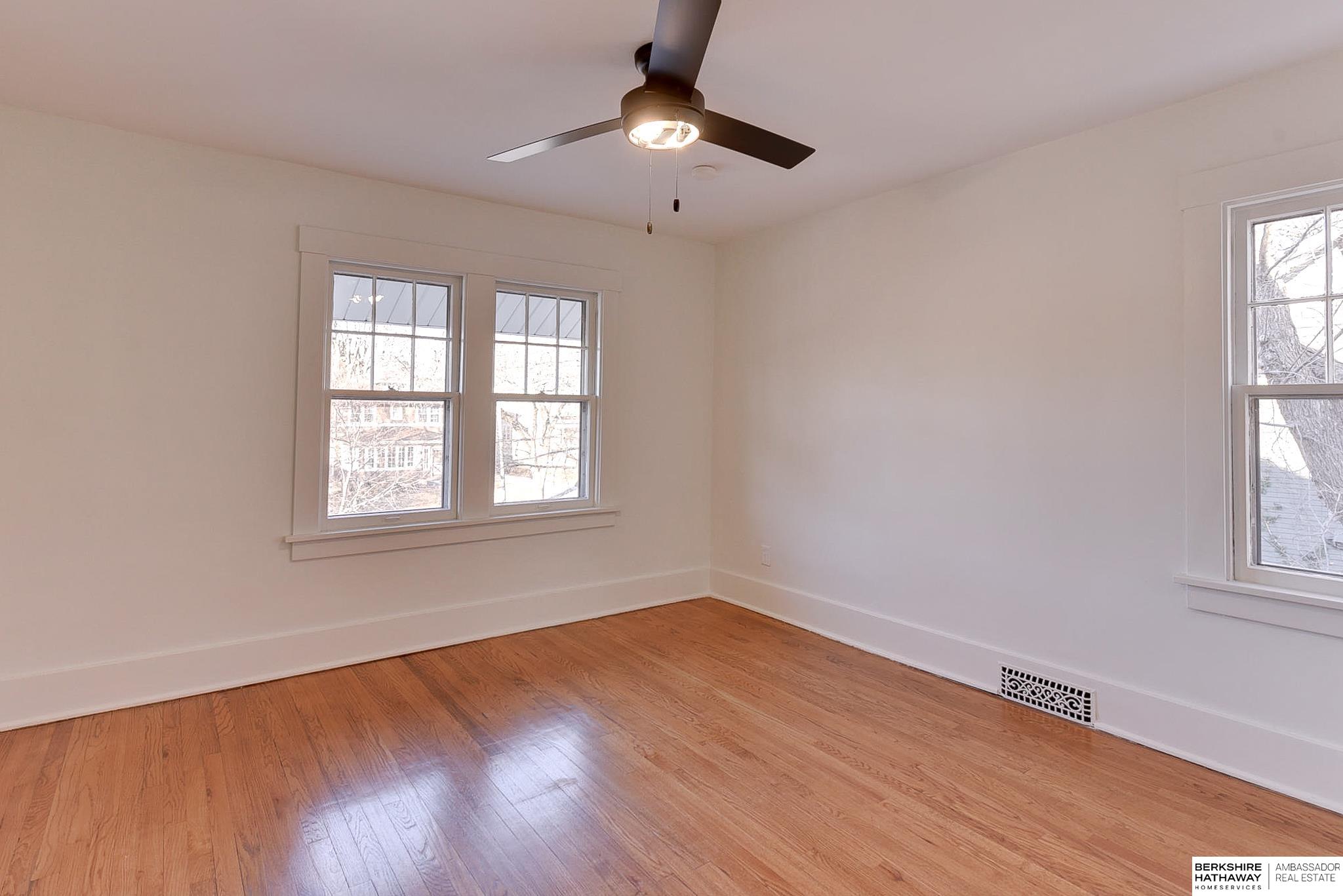 Omaha, Nebraska 68132, United States, 4 Bedrooms Bedrooms, ,4 BathroomsBathrooms,Residential,Pending,14566