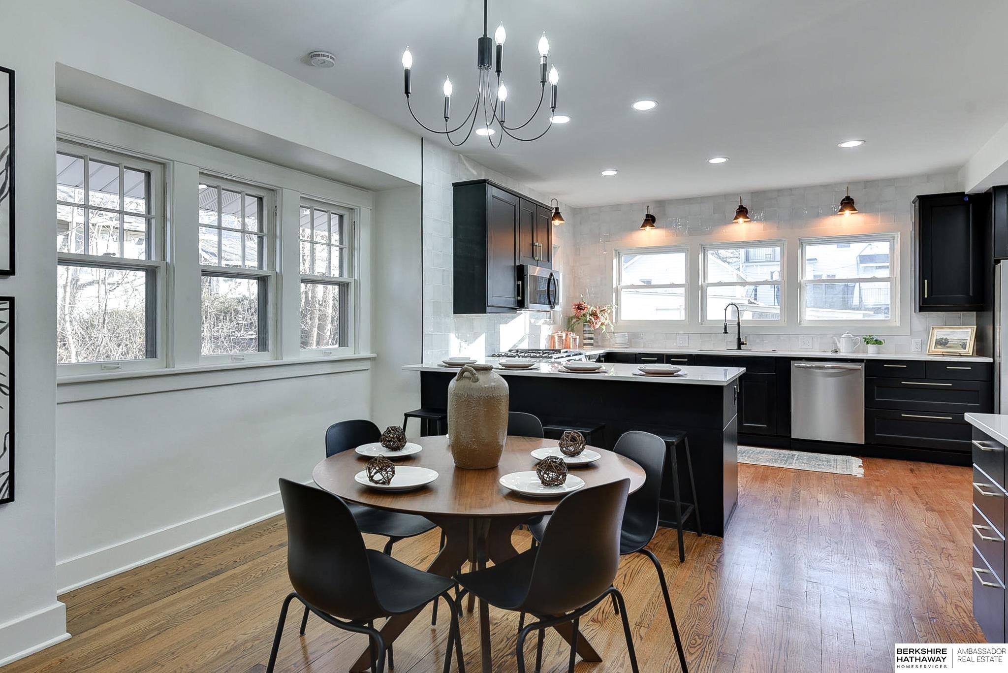 Omaha, Nebraska 68132, United States, 4 Bedrooms Bedrooms, ,4 BathroomsBathrooms,Residential,Pending,14566