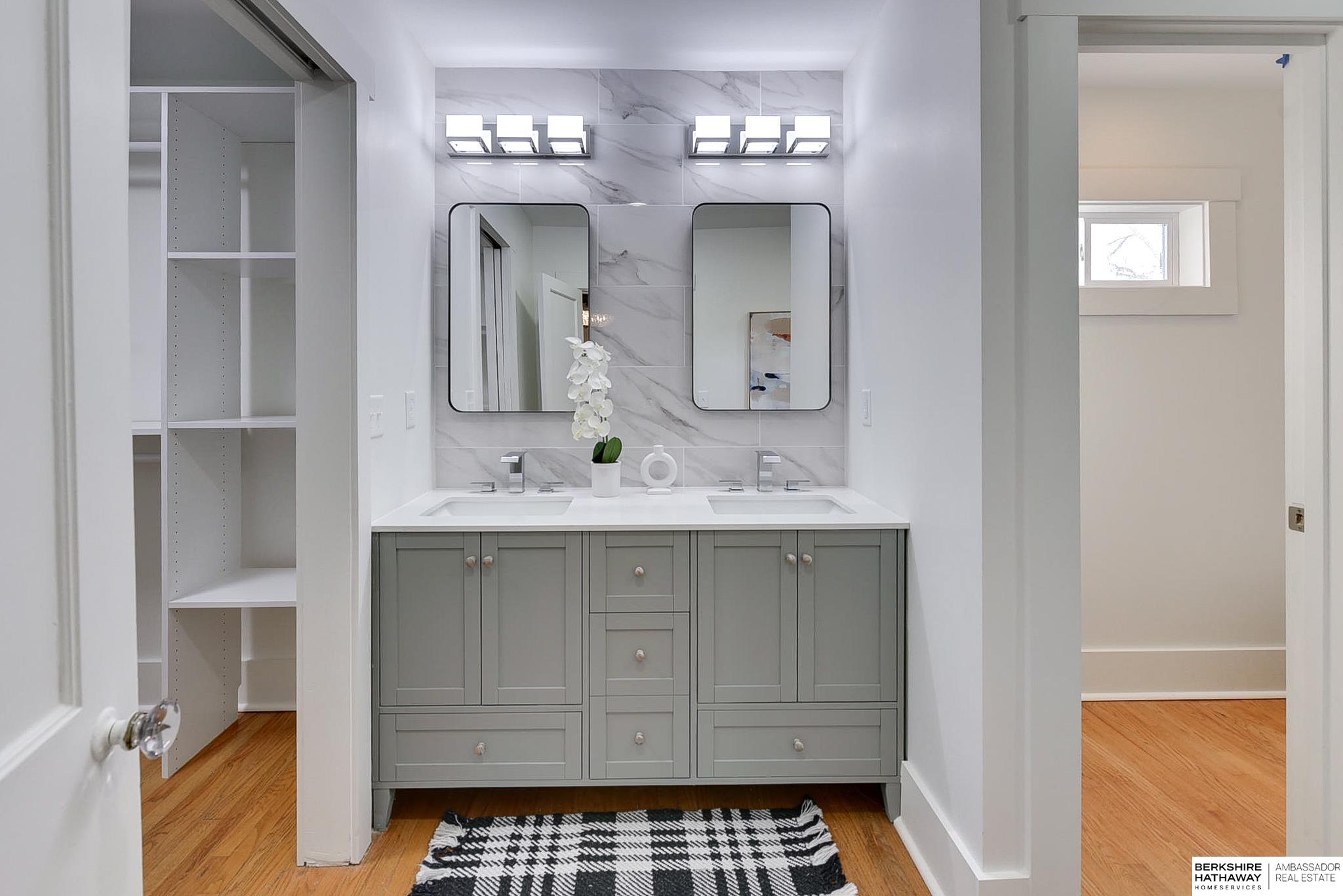 Omaha, Nebraska 68132, United States, 4 Bedrooms Bedrooms, ,4 BathroomsBathrooms,Residential,Pending,14566