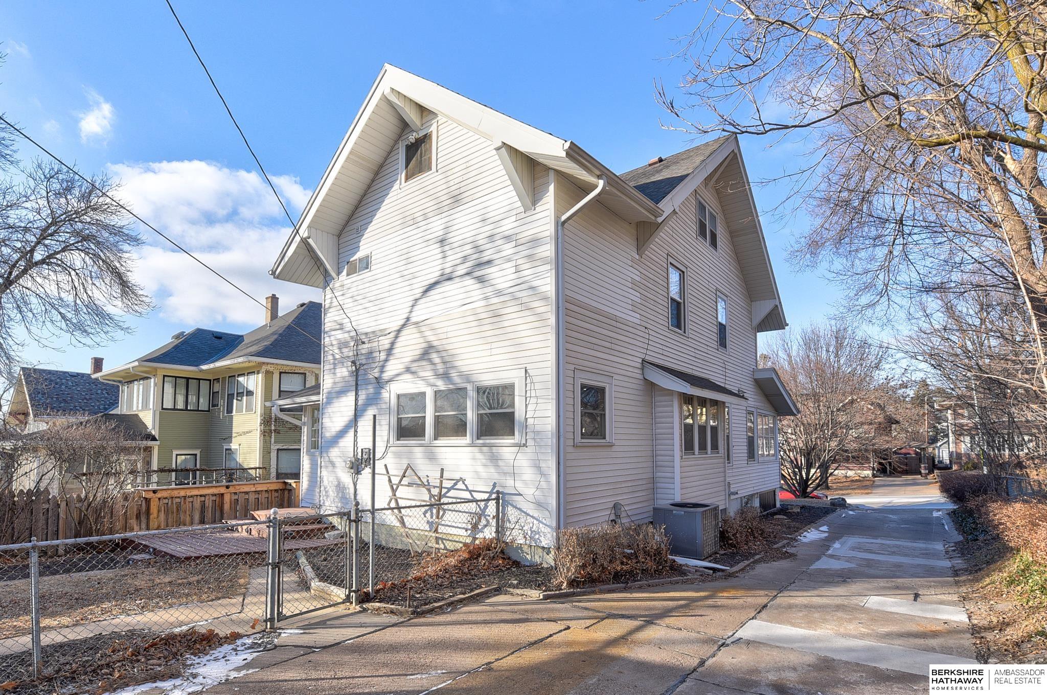 Omaha, Nebraska 68132, United States, 4 Bedrooms Bedrooms, ,4 BathroomsBathrooms,Residential,Pending,14566