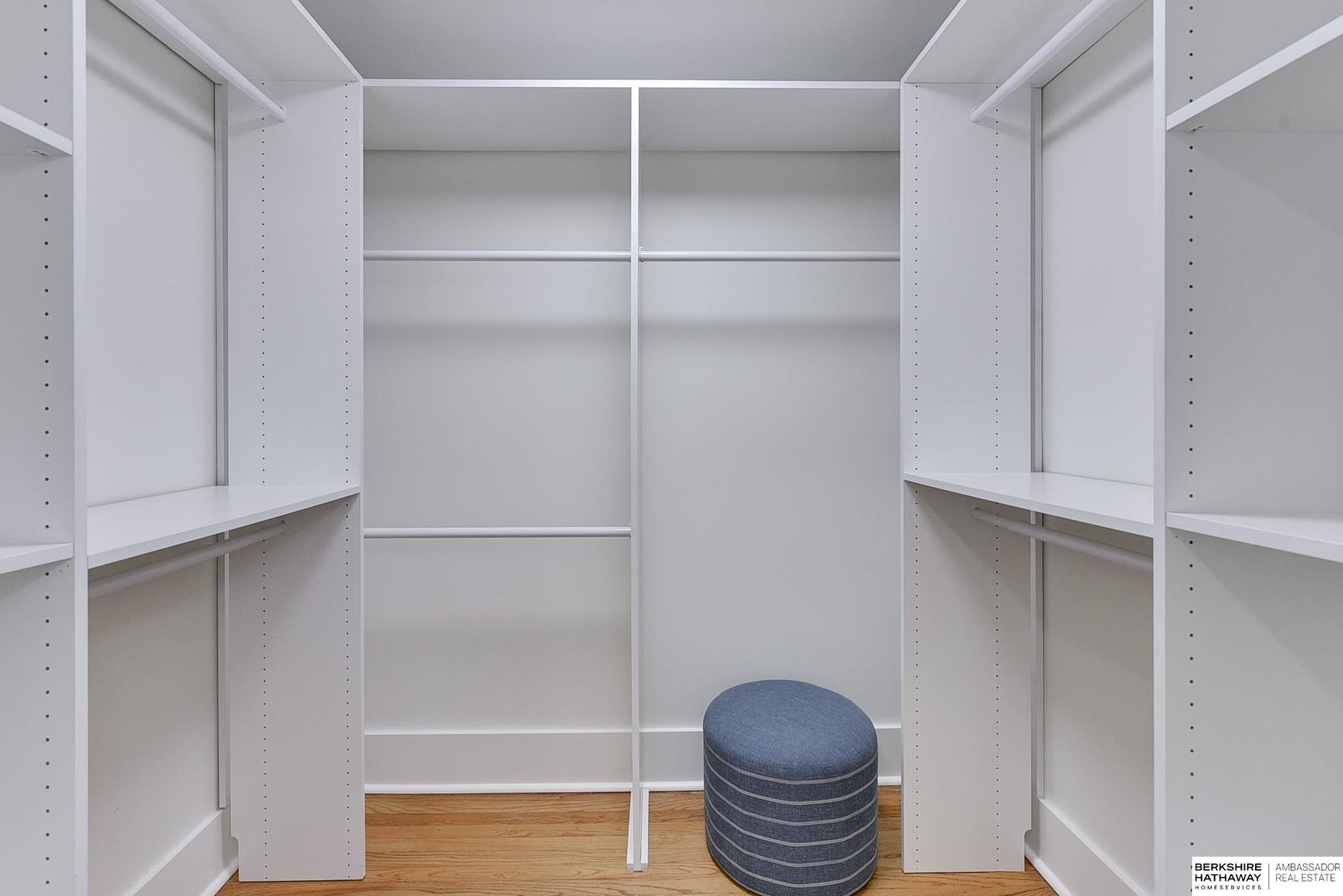 Omaha, Nebraska 68132, United States, 4 Bedrooms Bedrooms, ,4 BathroomsBathrooms,Residential,Pending,14566