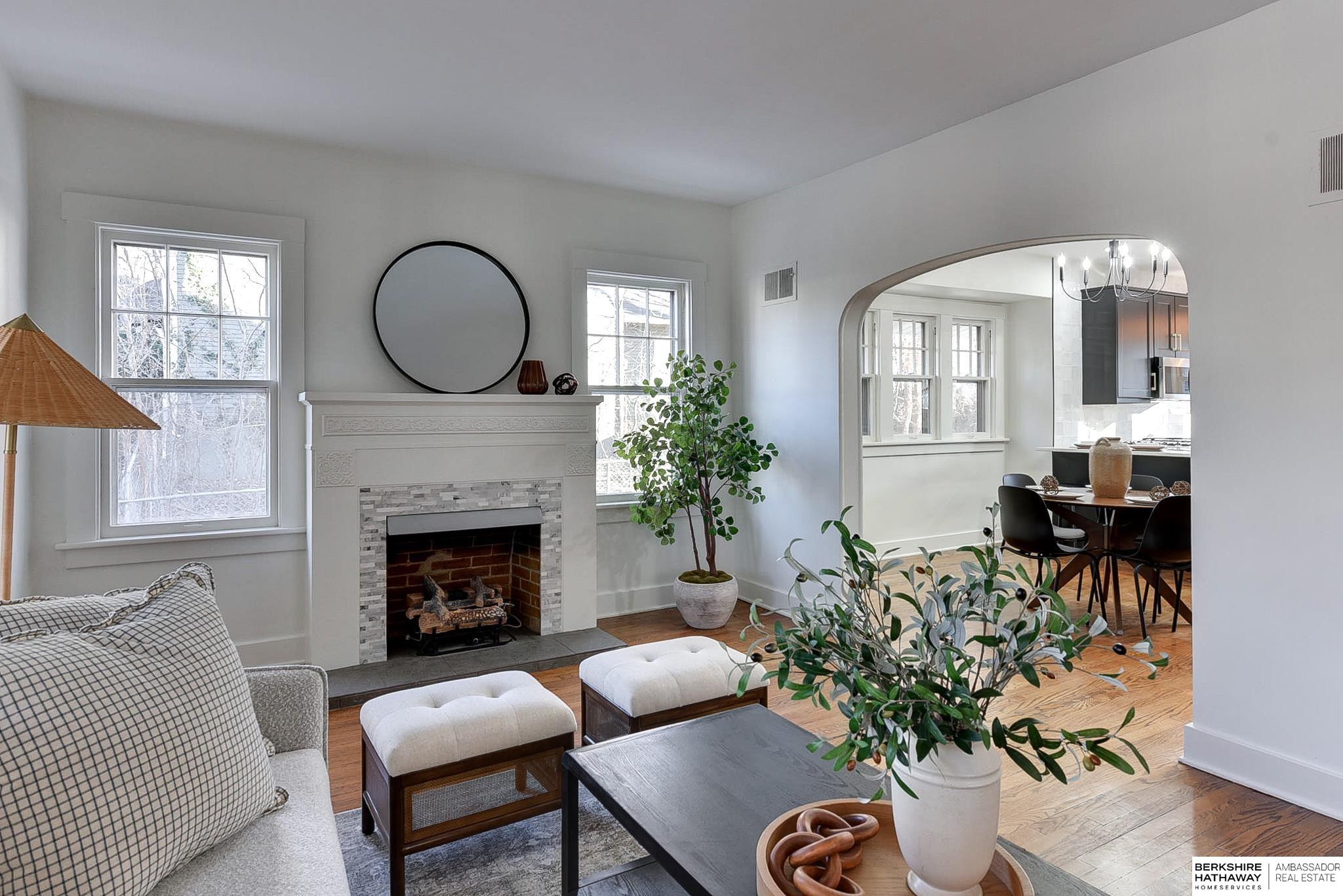 Omaha, Nebraska 68132, United States, 4 Bedrooms Bedrooms, ,4 BathroomsBathrooms,Residential,Pending,14566