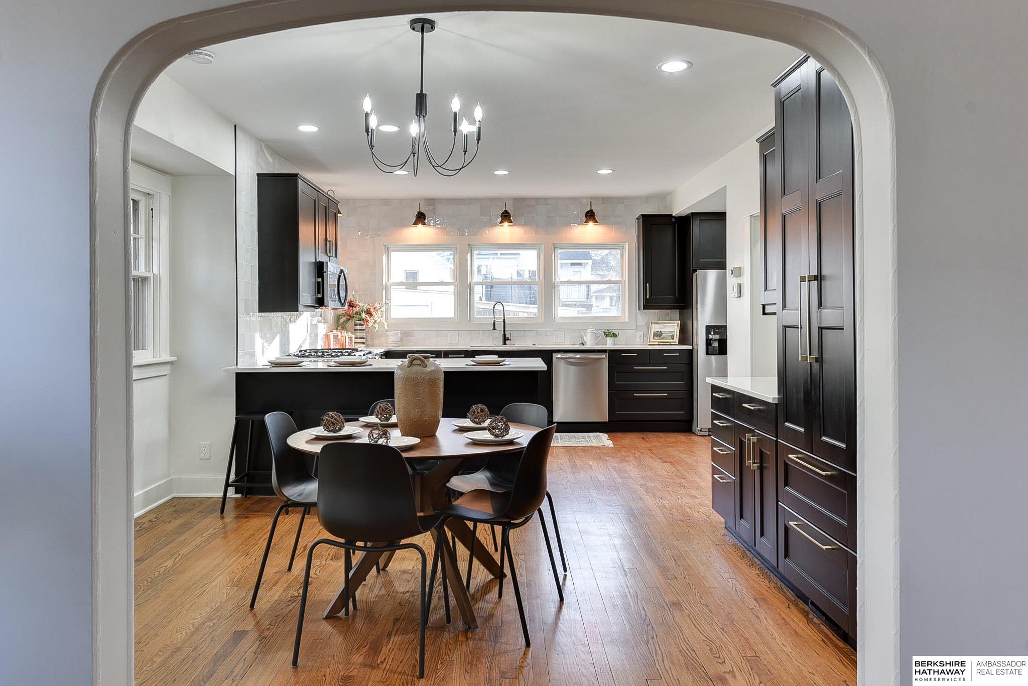 Omaha, Nebraska 68132, United States, 4 Bedrooms Bedrooms, ,4 BathroomsBathrooms,Residential,Pending,14566