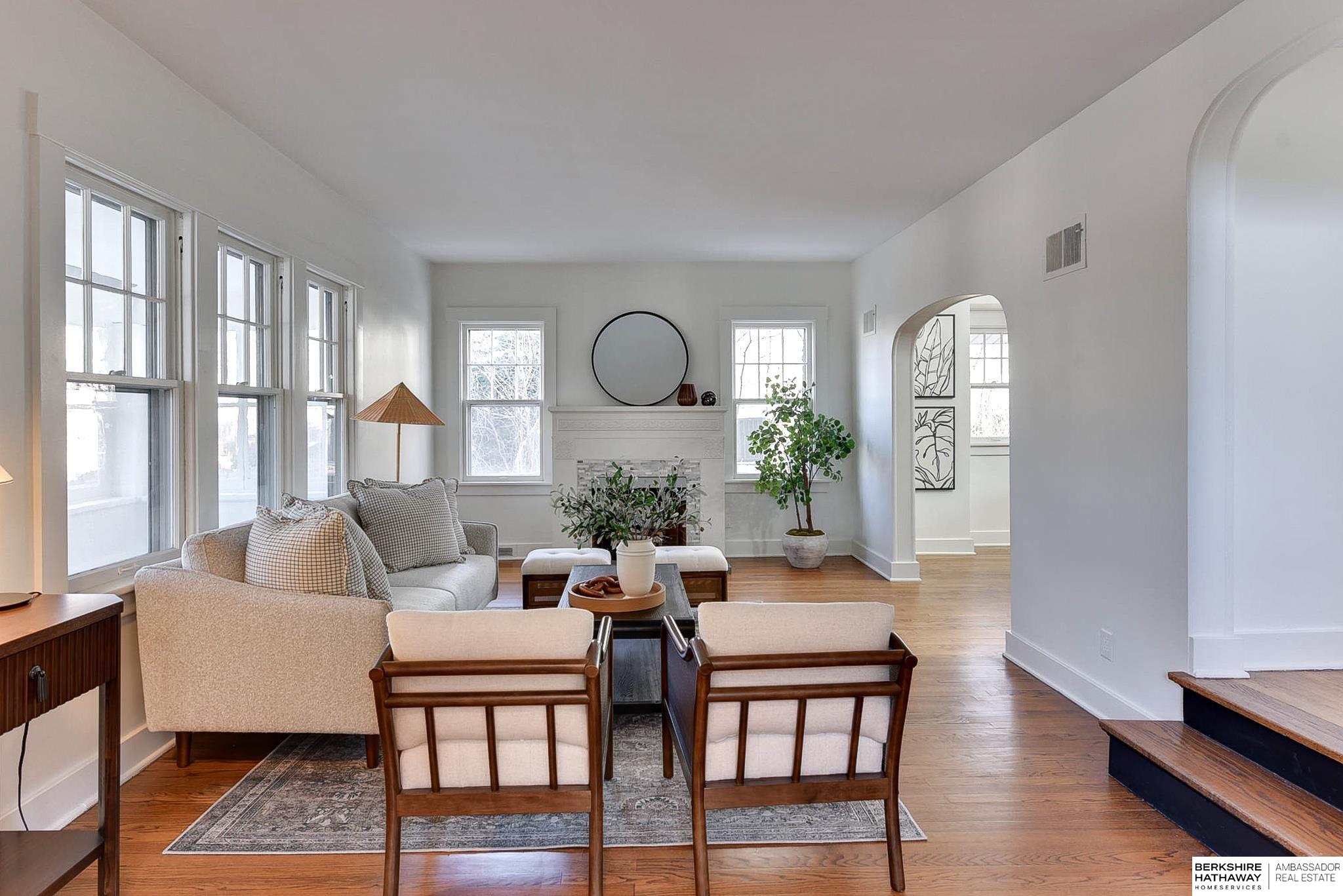 Omaha, Nebraska 68132, United States, 4 Bedrooms Bedrooms, ,4 BathroomsBathrooms,Residential,Pending,14566